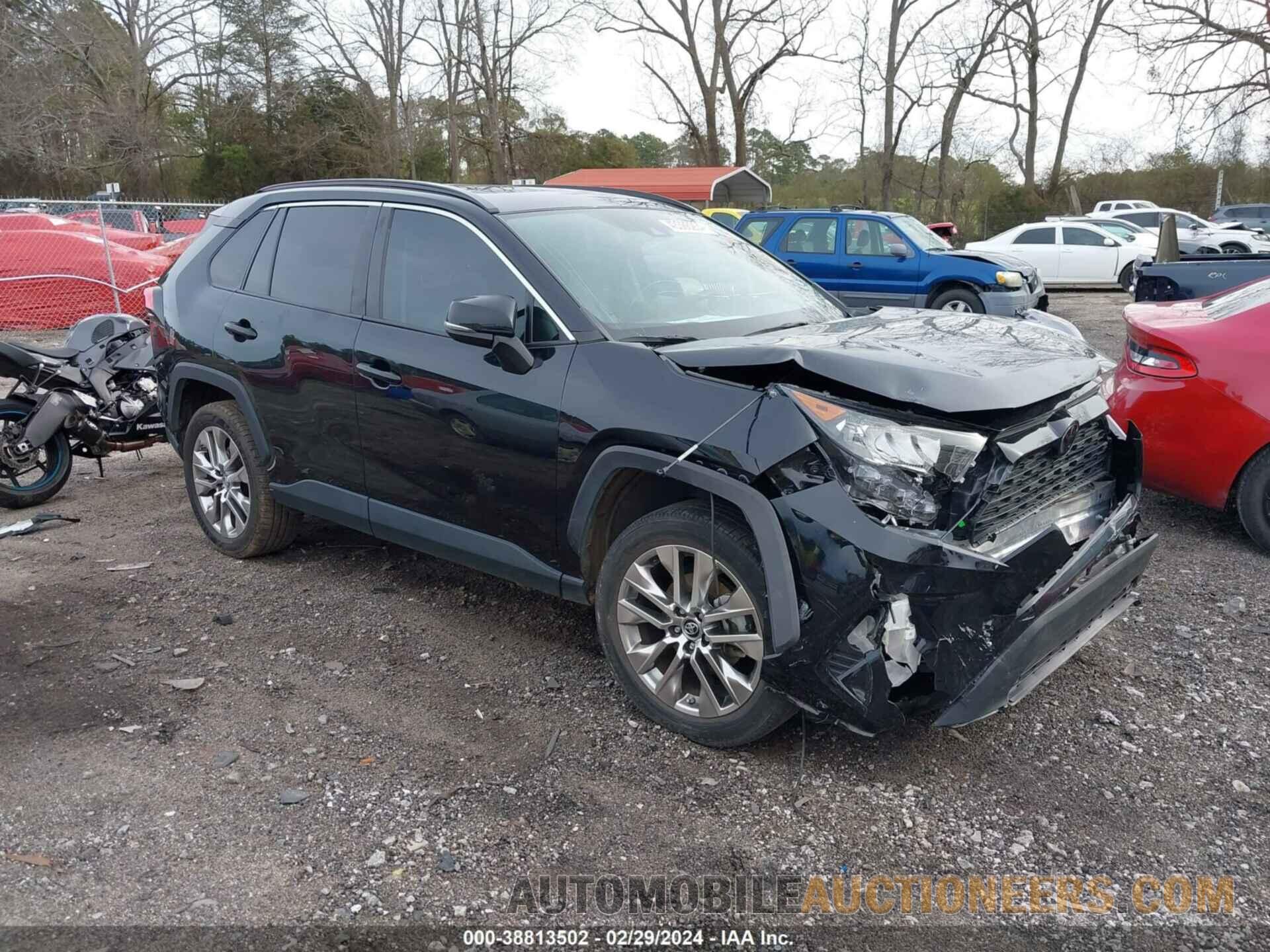 2T3C1RFV3KW022798 TOYOTA RAV4 2019