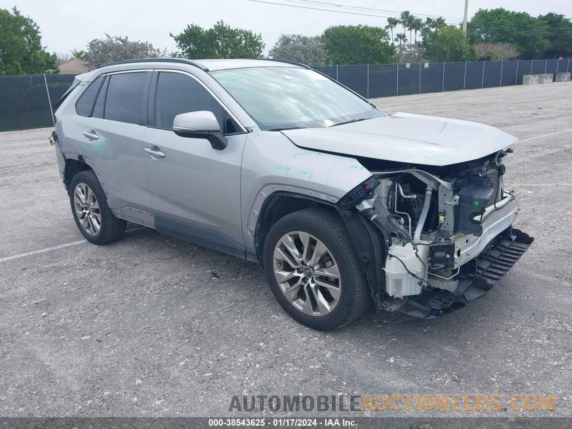 2T3C1RFV3KW023613 TOYOTA RAV4 2019