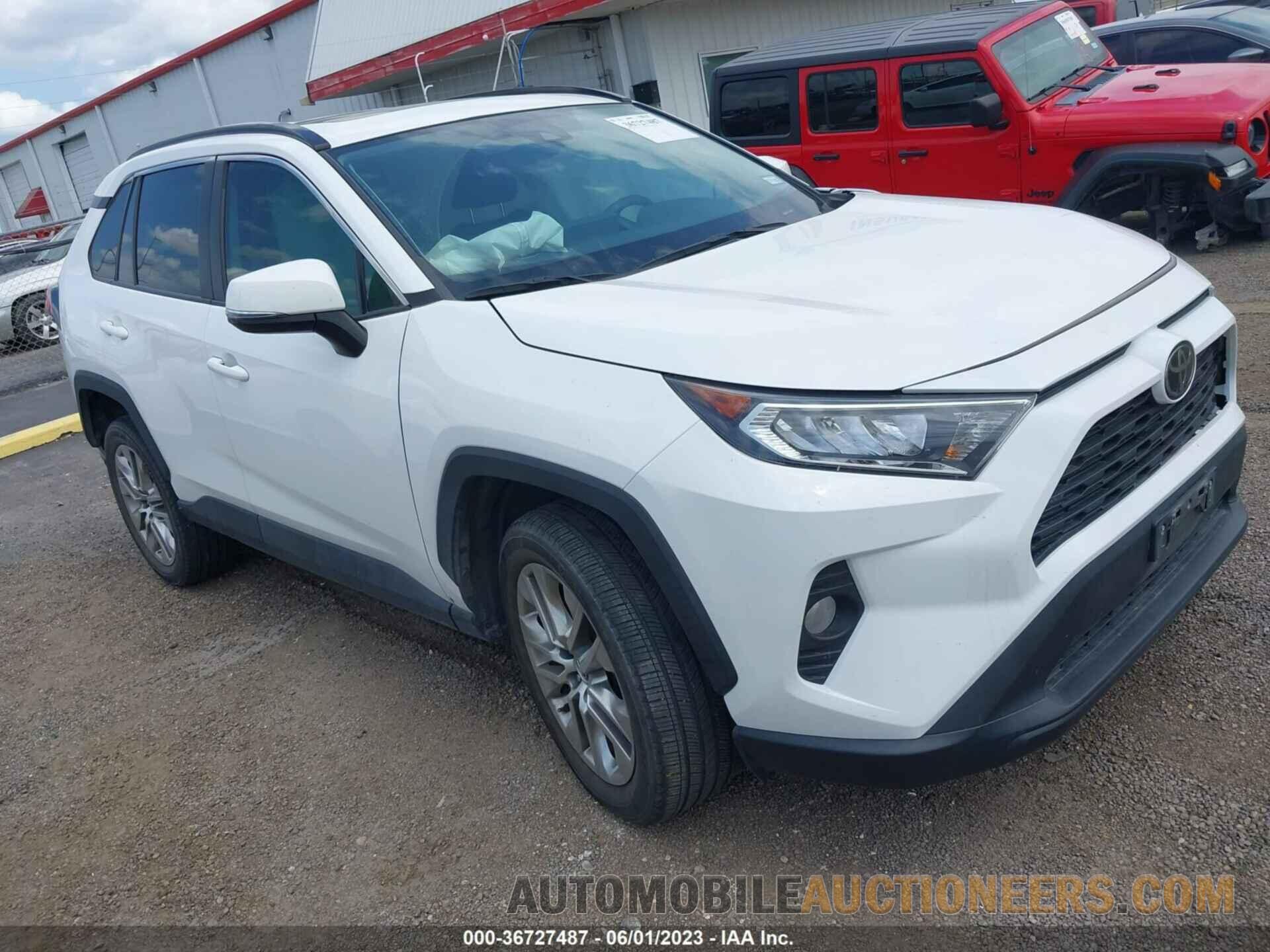 2T3C1RFV3LW084042 TOYOTA RAV4 2020