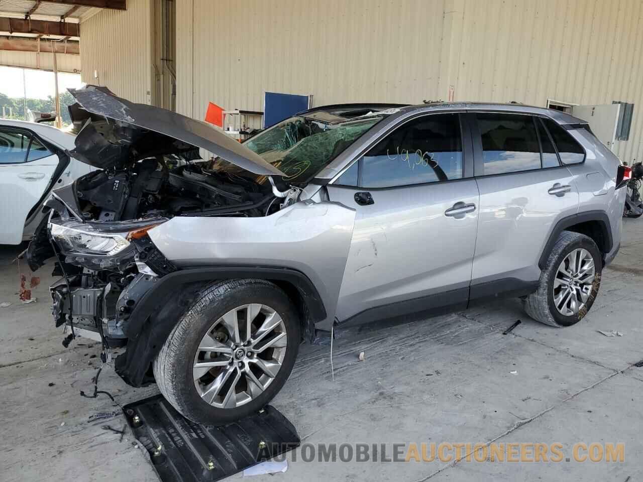 2T3C1RFV3MC093875 TOYOTA RAV4 2021