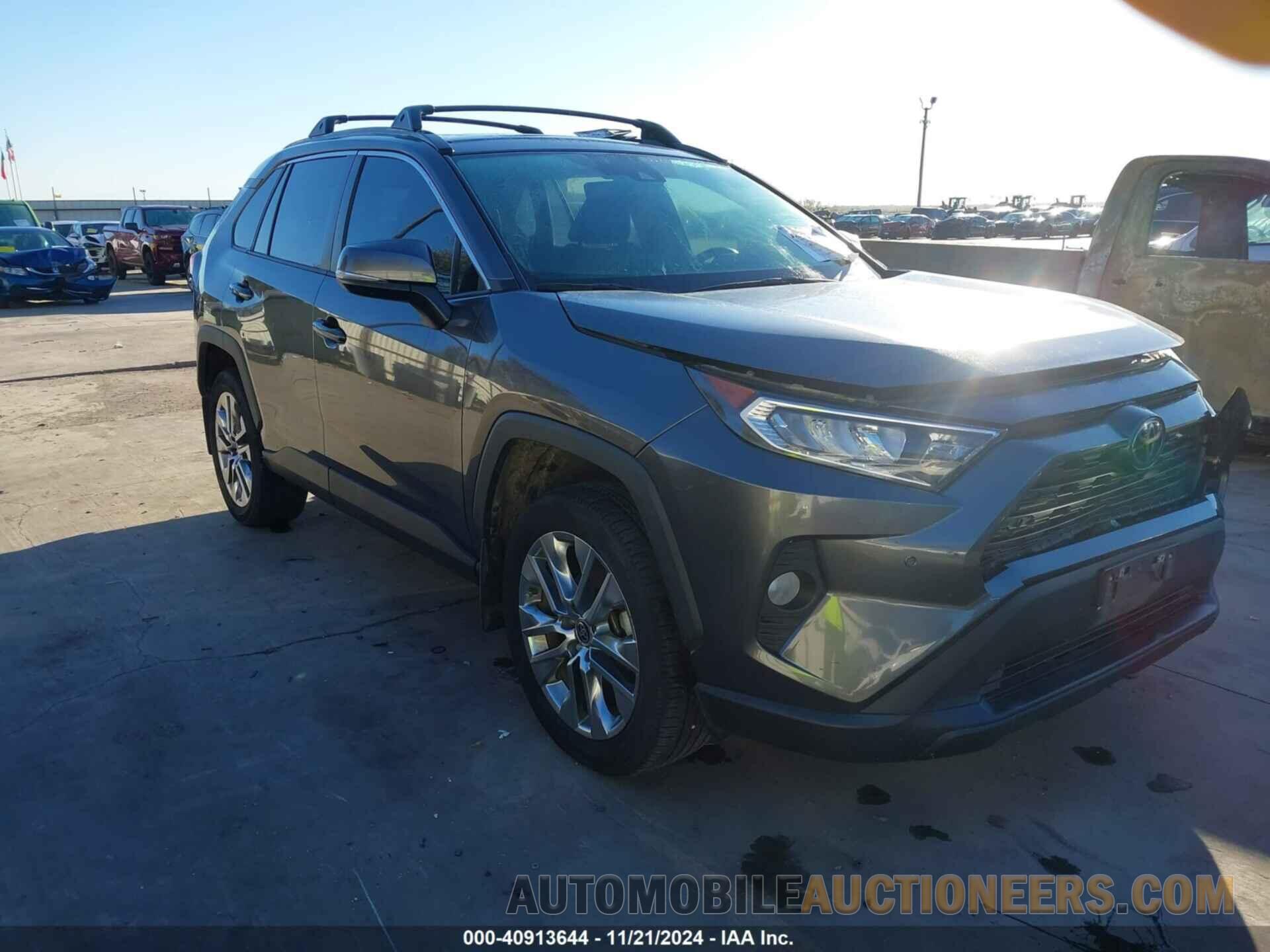 2T3C1RFV3MC139608 TOYOTA RAV4 2021