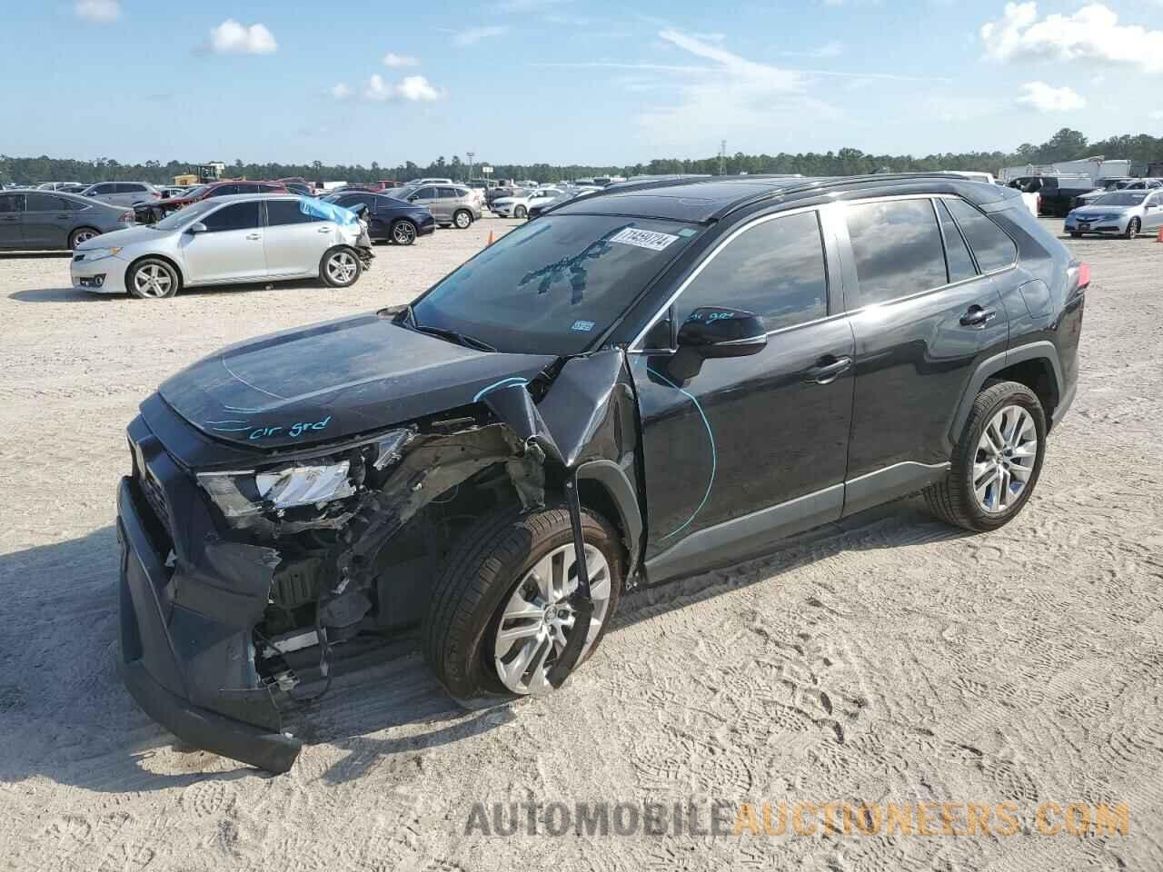 2T3C1RFV3MW104338 TOYOTA RAV4 2021