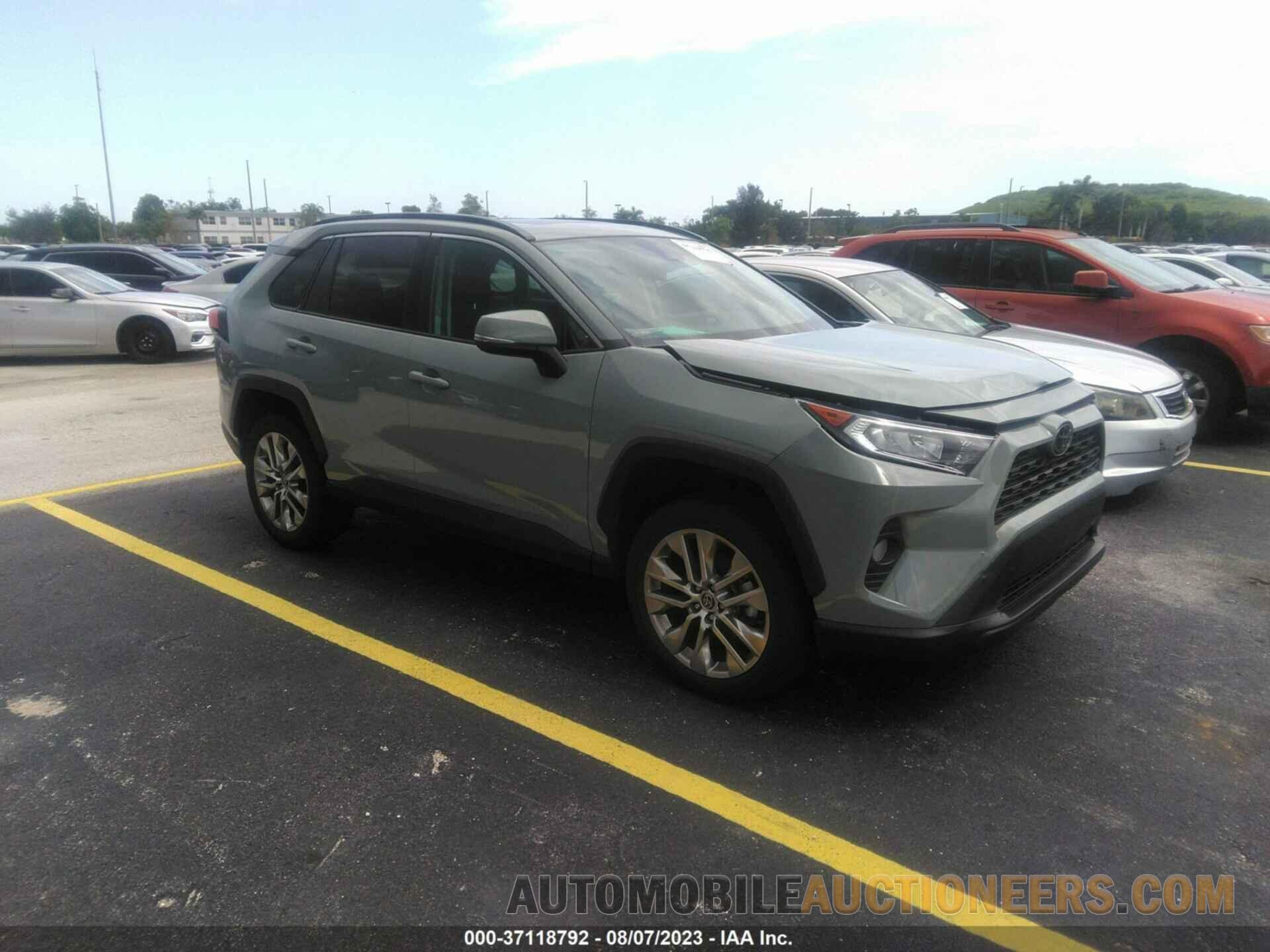 2T3C1RFV3MW138182 TOYOTA RAV4 2021