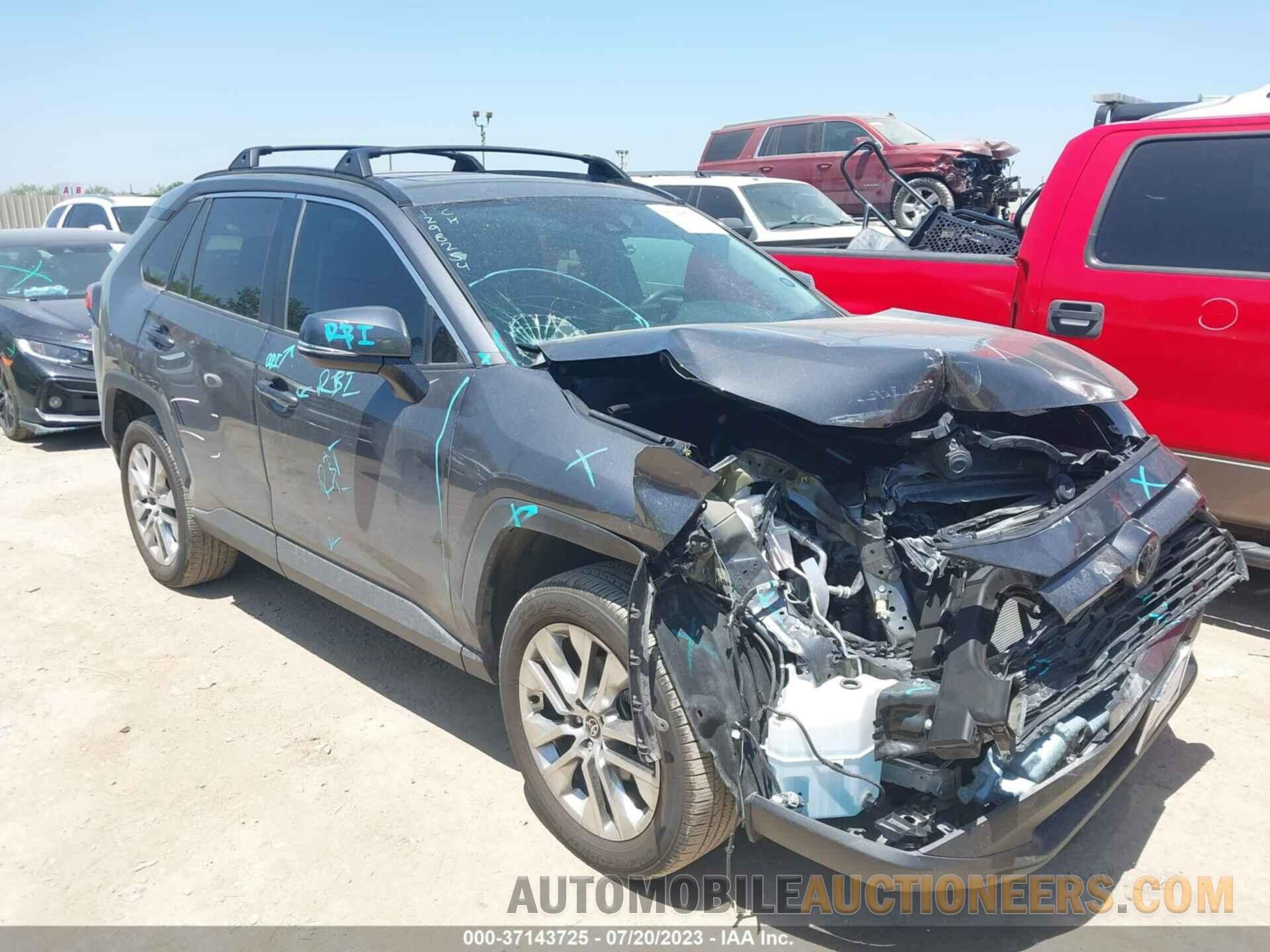 2T3C1RFV3MW155239 TOYOTA RAV4 2021