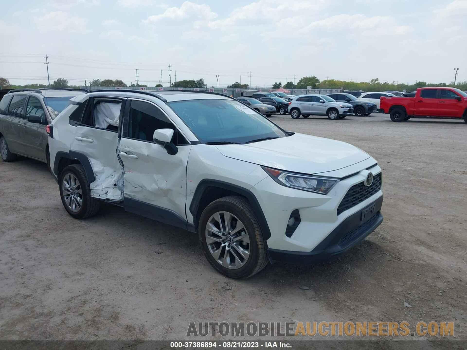 2T3C1RFV4MW113226 TOYOTA RAV4 2021