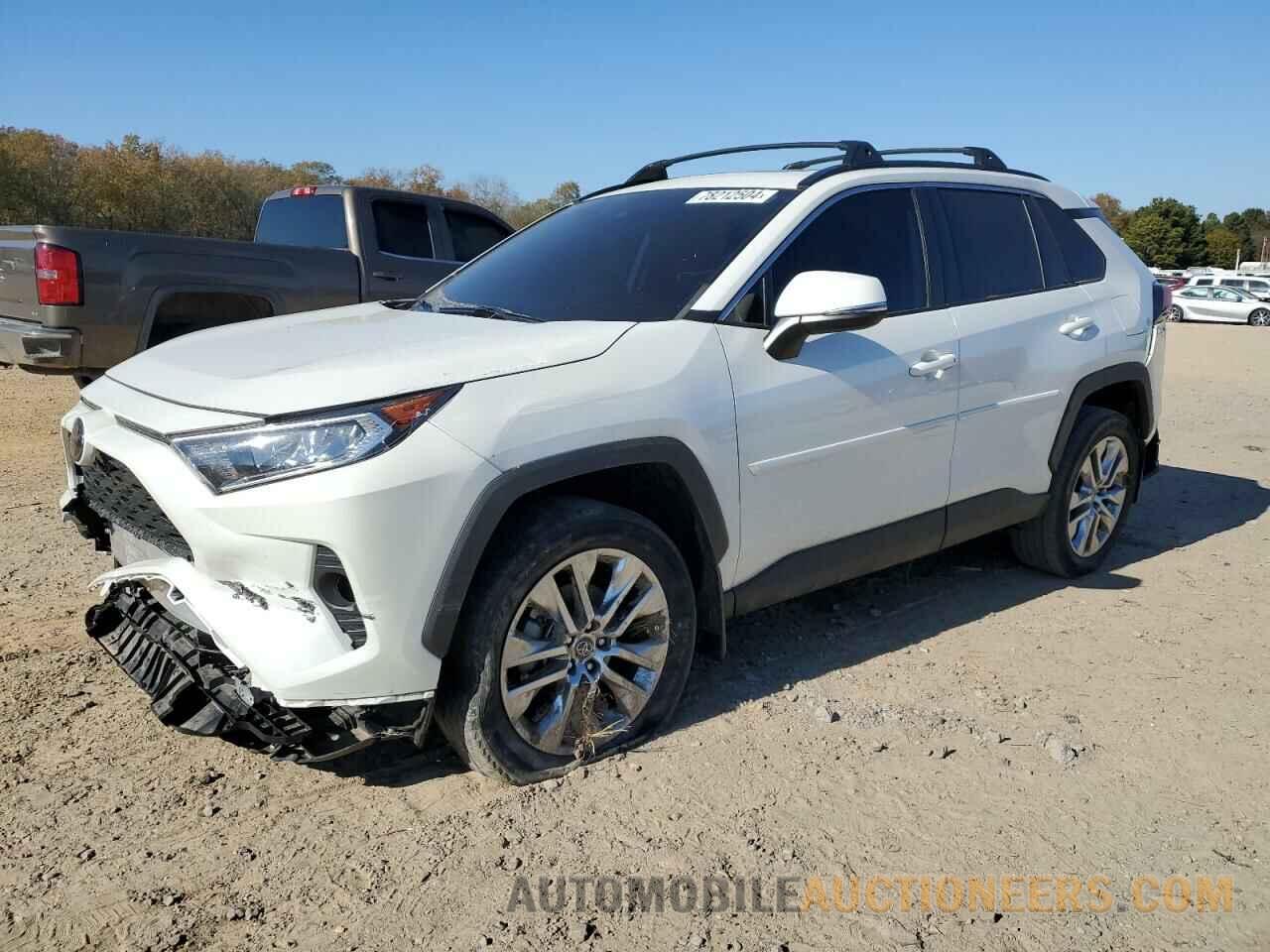 2T3C1RFV4MW123142 TOYOTA RAV4 2021