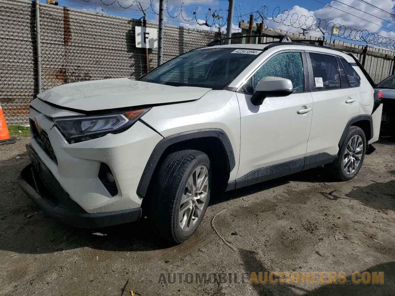 2T3C1RFV4MW150681 TOYOTA RAV4 2021