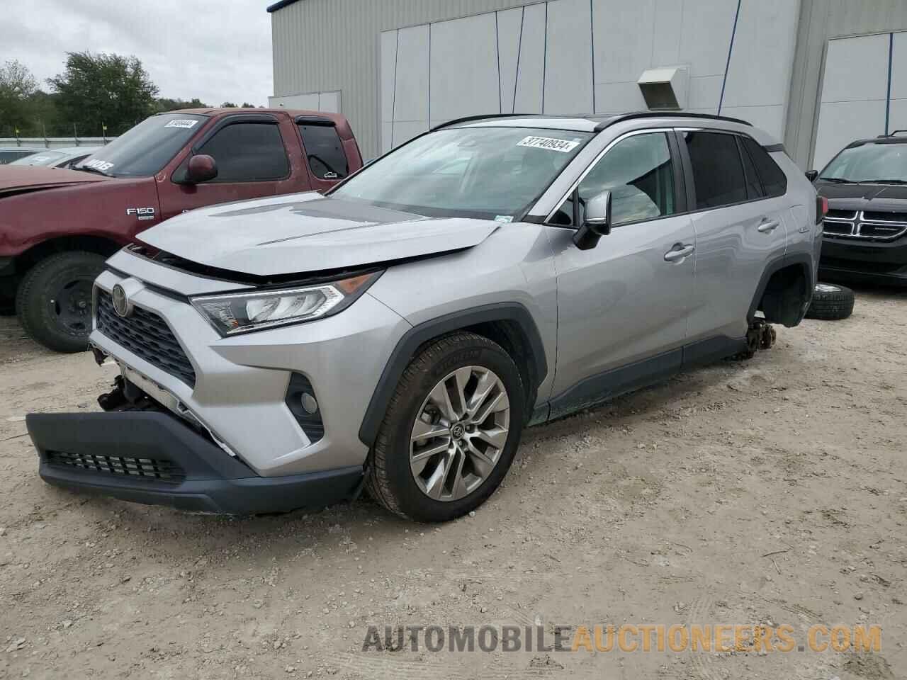 2T3C1RFV5KC015160 TOYOTA RAV4 2019