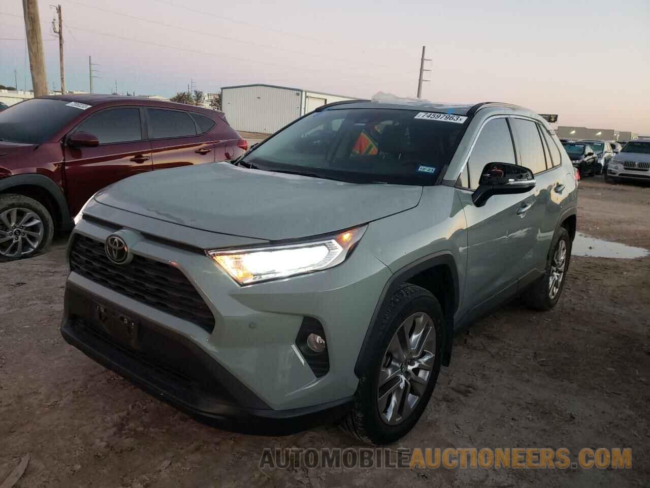 2T3C1RFV5MW113073 TOYOTA RAV4 2021