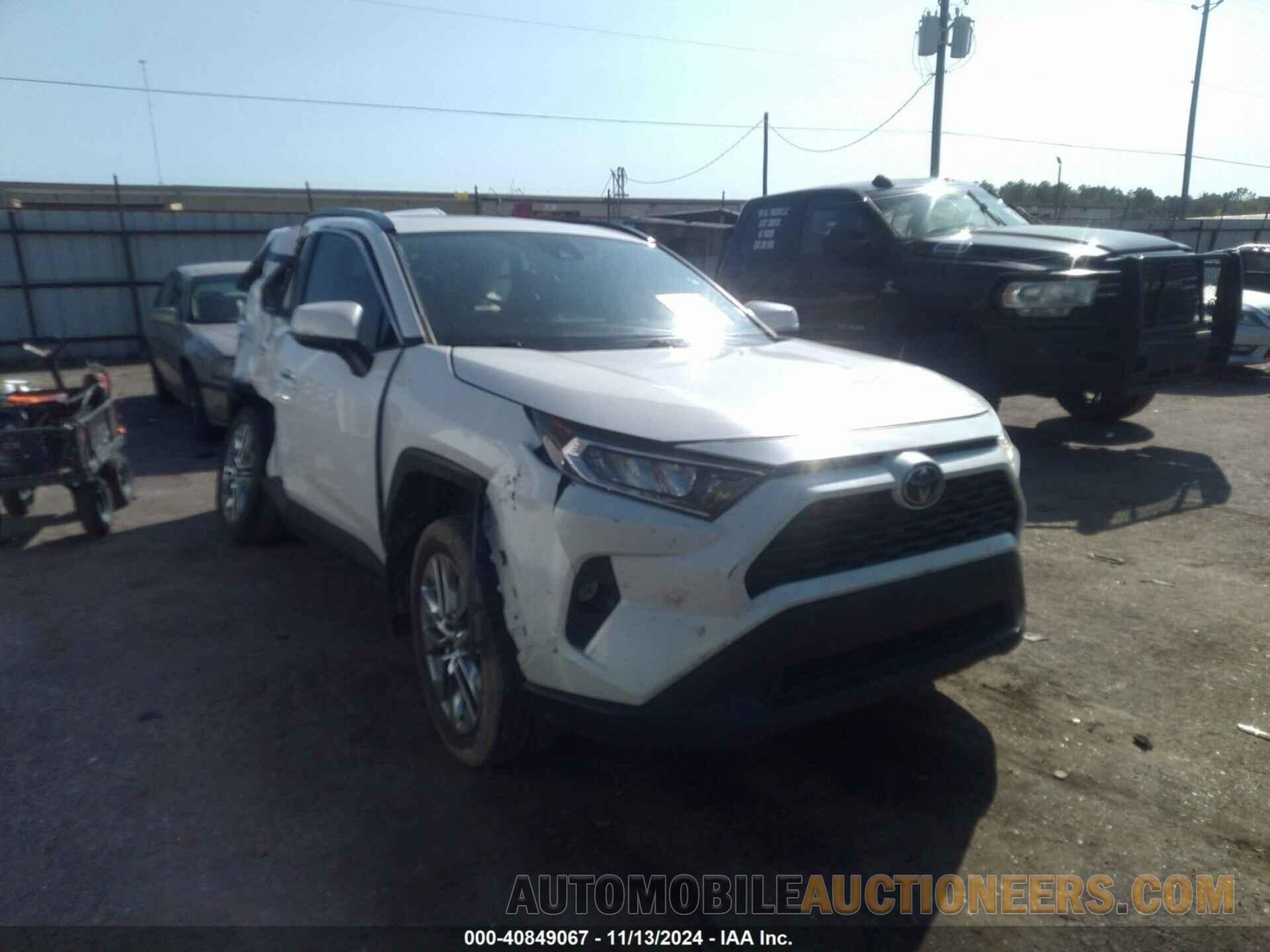 2T3C1RFV5MW158076 TOYOTA RAV4 2021