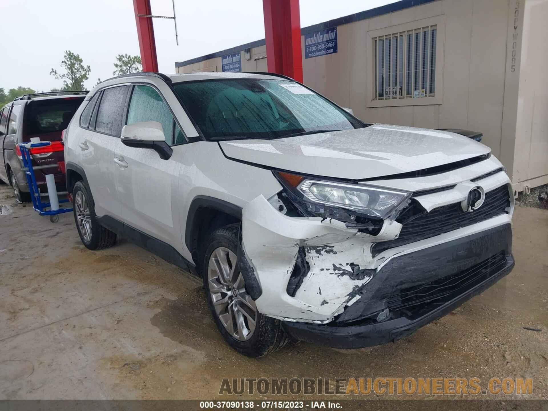 2T3C1RFV5MW166050 TOYOTA RAV4 2021