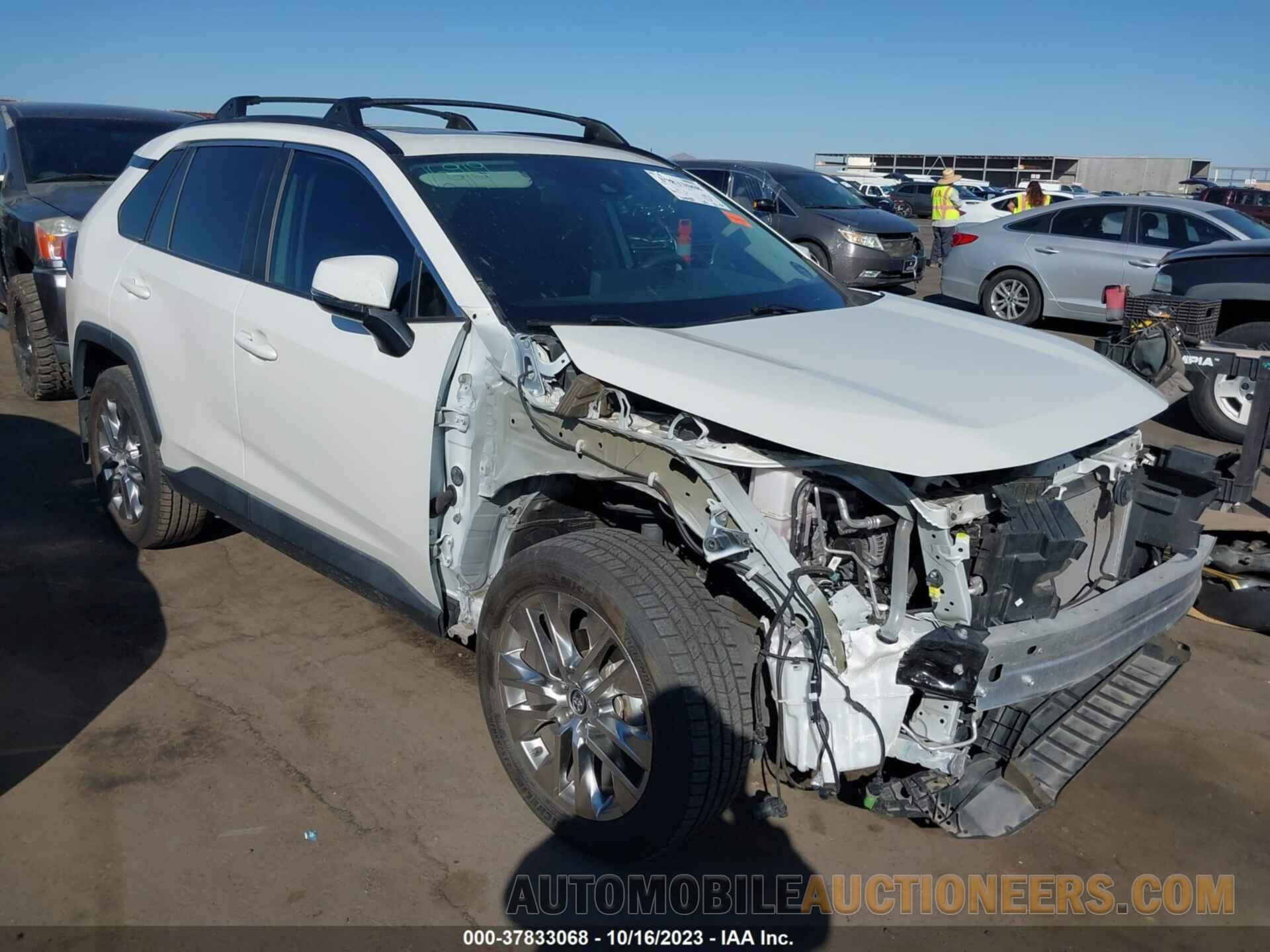 2T3C1RFV6MW110229 TOYOTA RAV4 2021