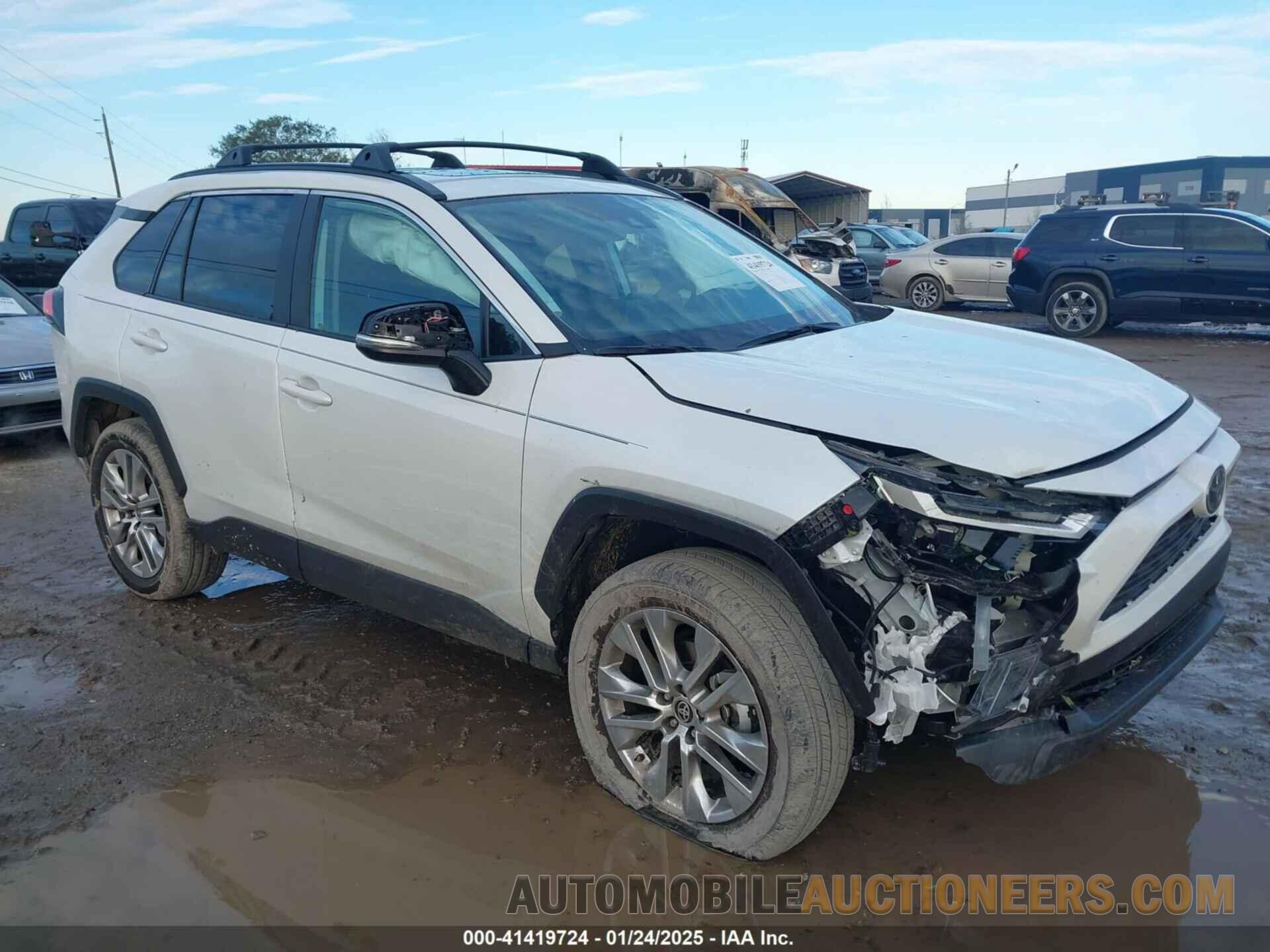 2T3C1RFV6RW354082 TOYOTA RAV4 2024