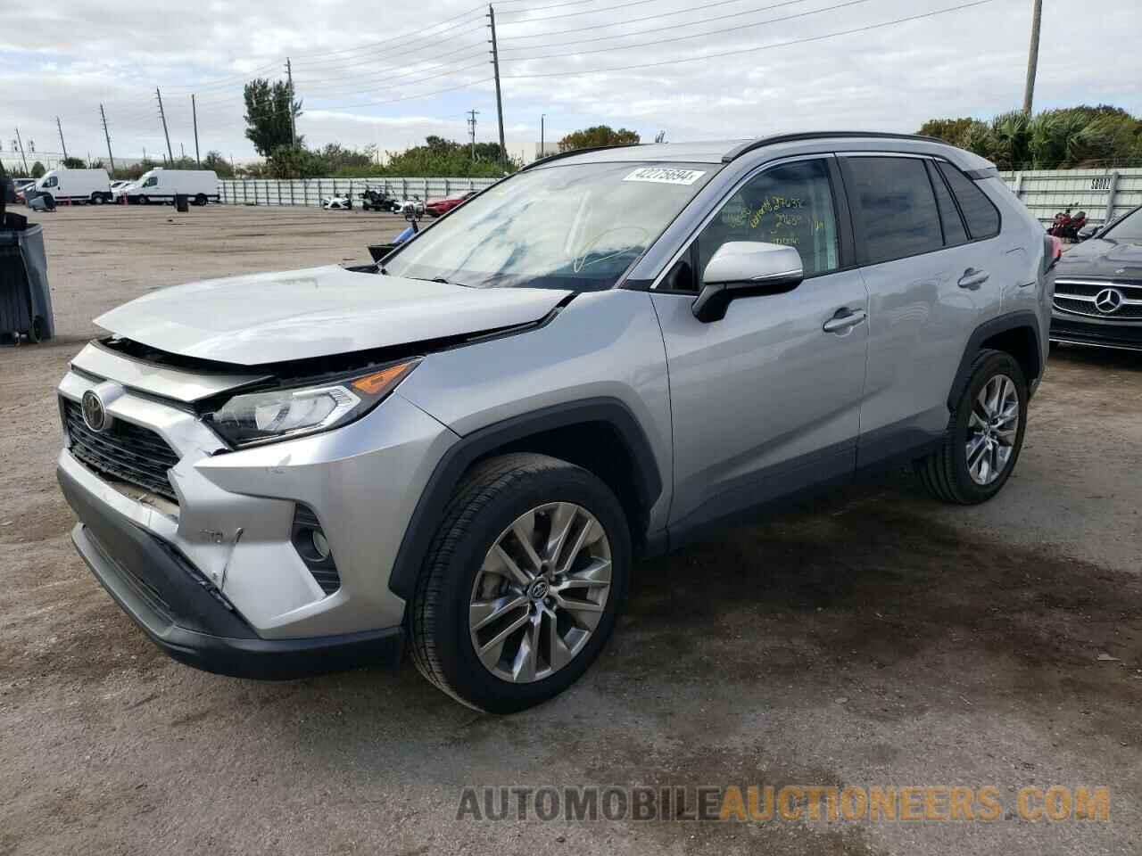 2T3C1RFV7KC012602 TOYOTA RAV4 2019