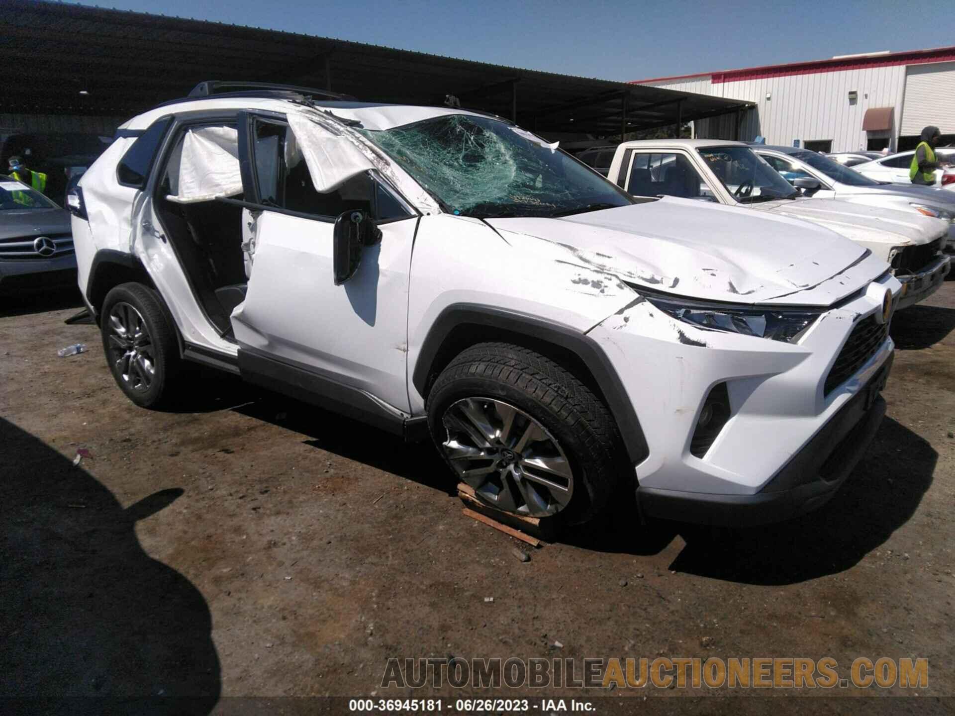 2T3C1RFV7KC027312 TOYOTA RAV4 2019