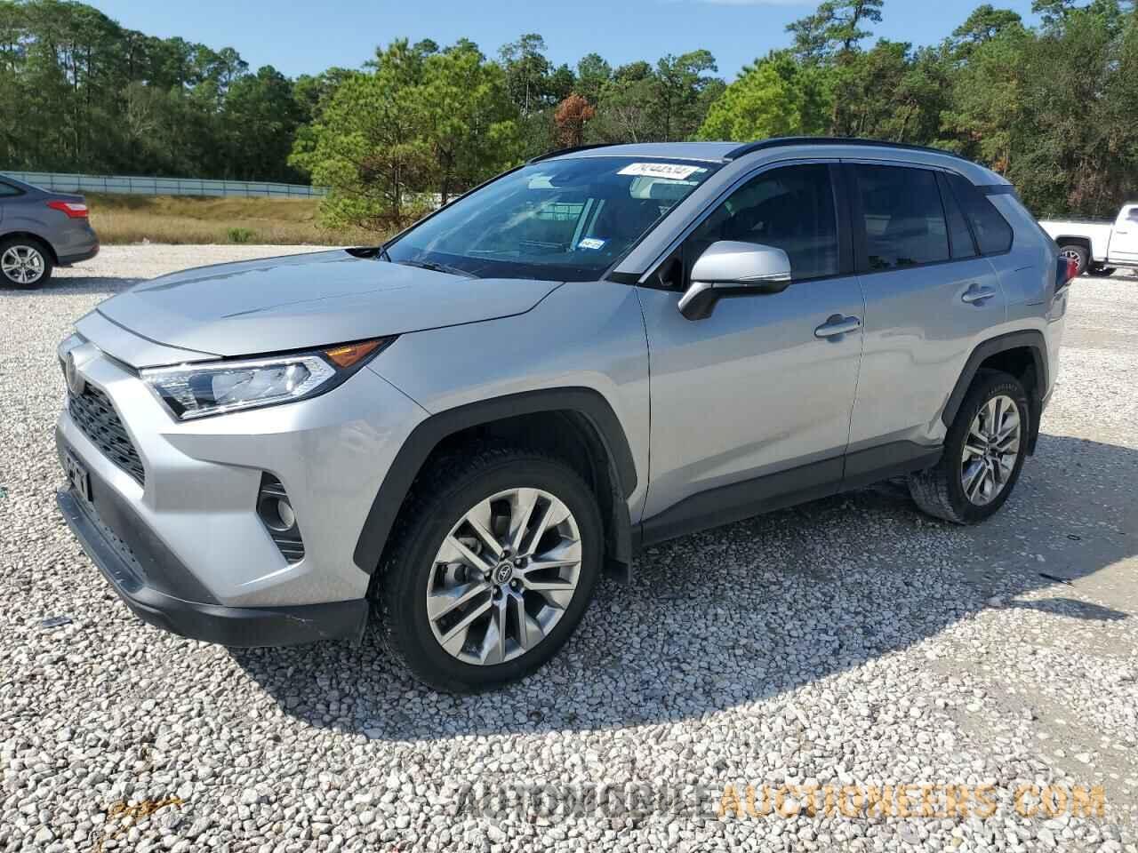 2T3C1RFV7KW025817 TOYOTA RAV4 2019