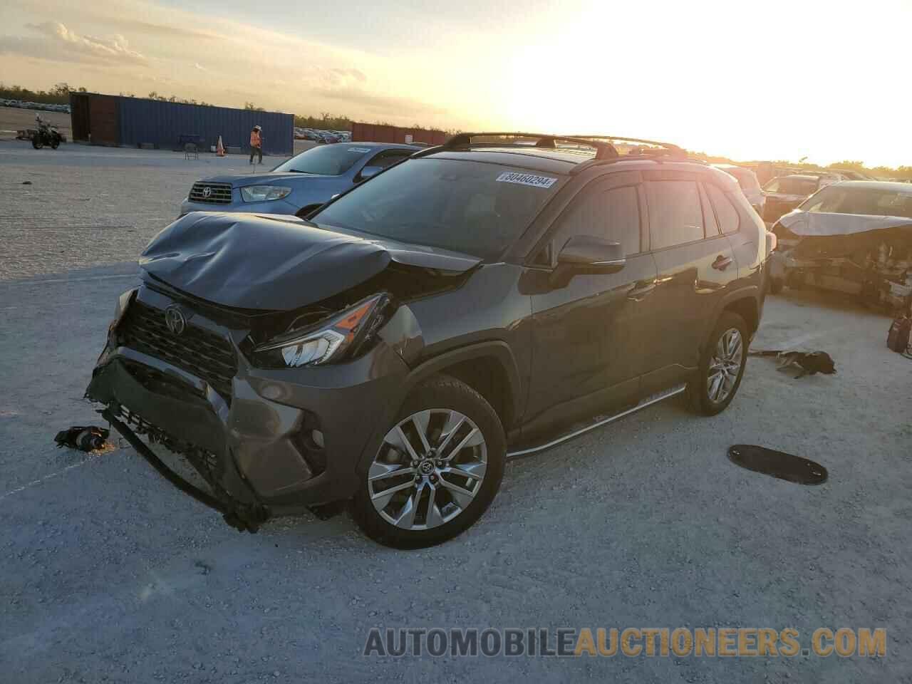 2T3C1RFV7KW040611 TOYOTA RAV4 2019