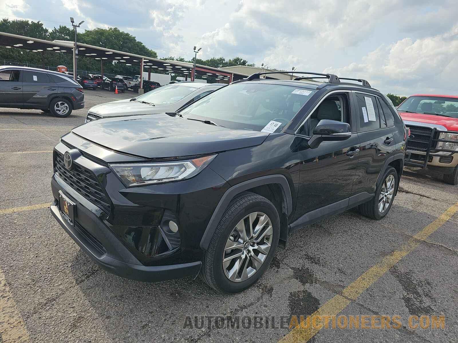 2T3C1RFV7MC089683 Toyota RAV4 2021