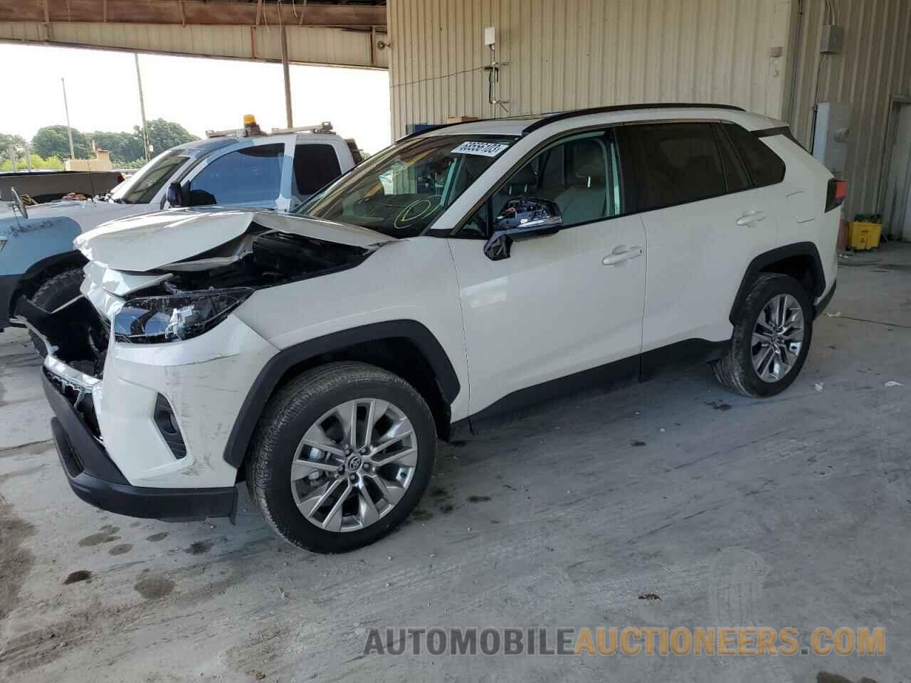 2T3C1RFV7MW150612 TOYOTA RAV4 2021