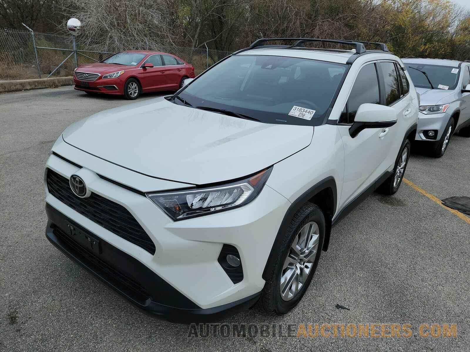 2T3C1RFV7MW156149 Toyota RAV4 2021