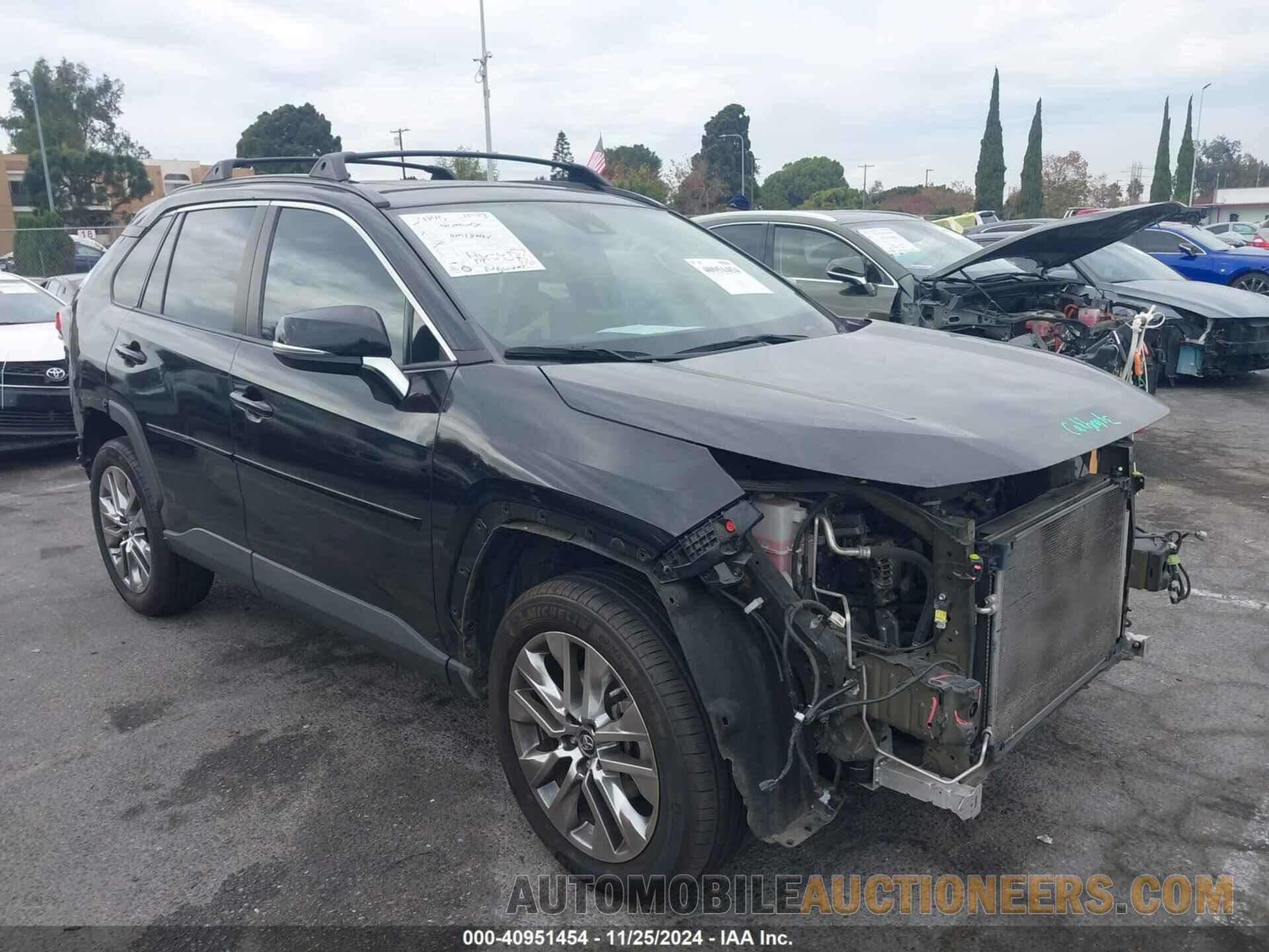 2T3C1RFV8KC017680 TOYOTA RAV4 2019