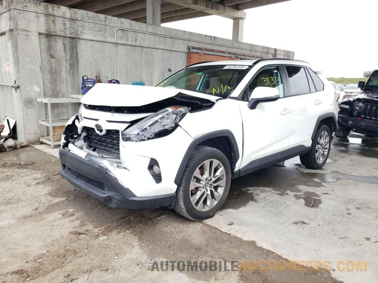 2T3C1RFV8KC030476 TOYOTA RAV4 2019