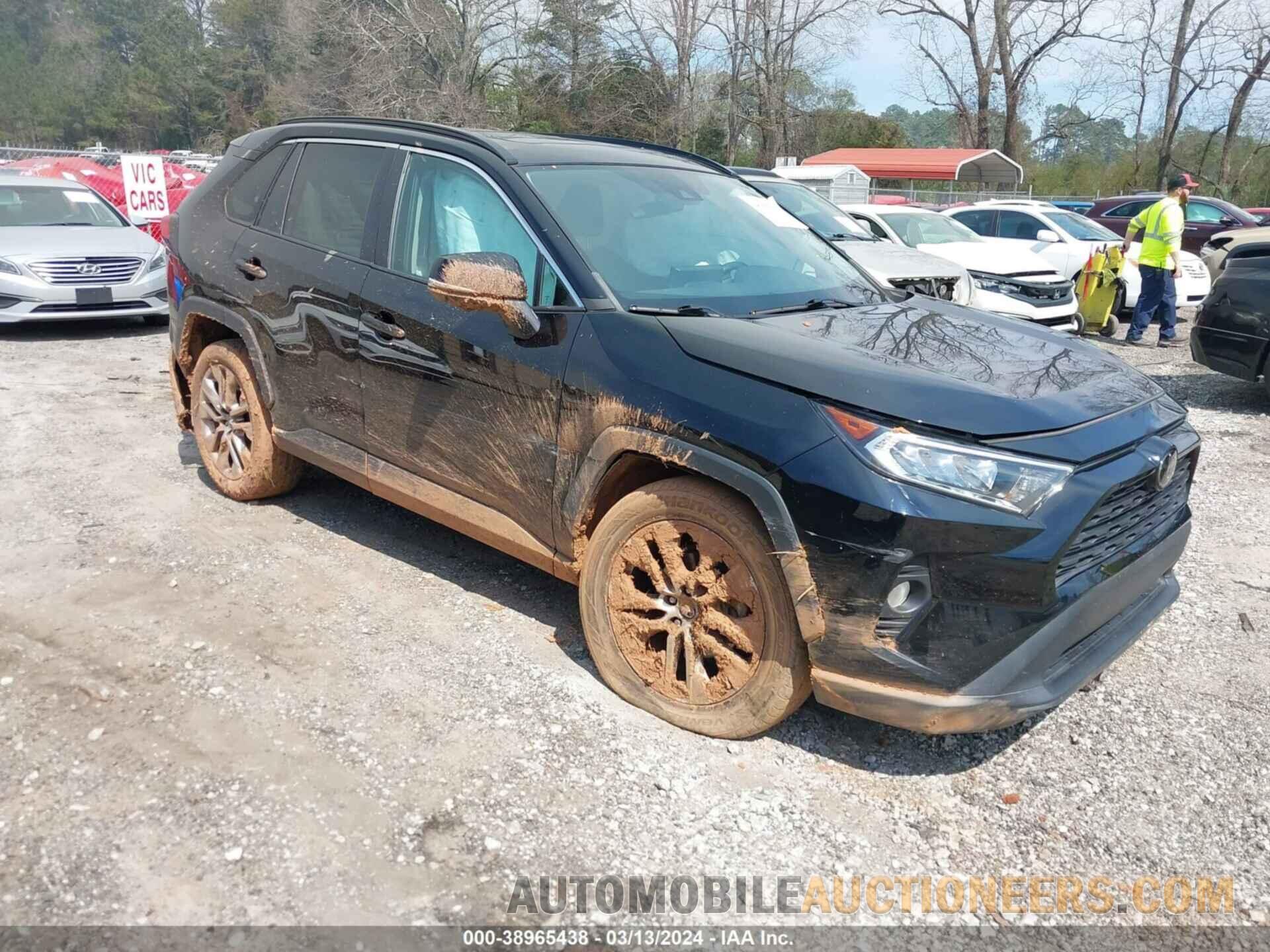 2T3C1RFV8KW028662 TOYOTA RAV4 2019