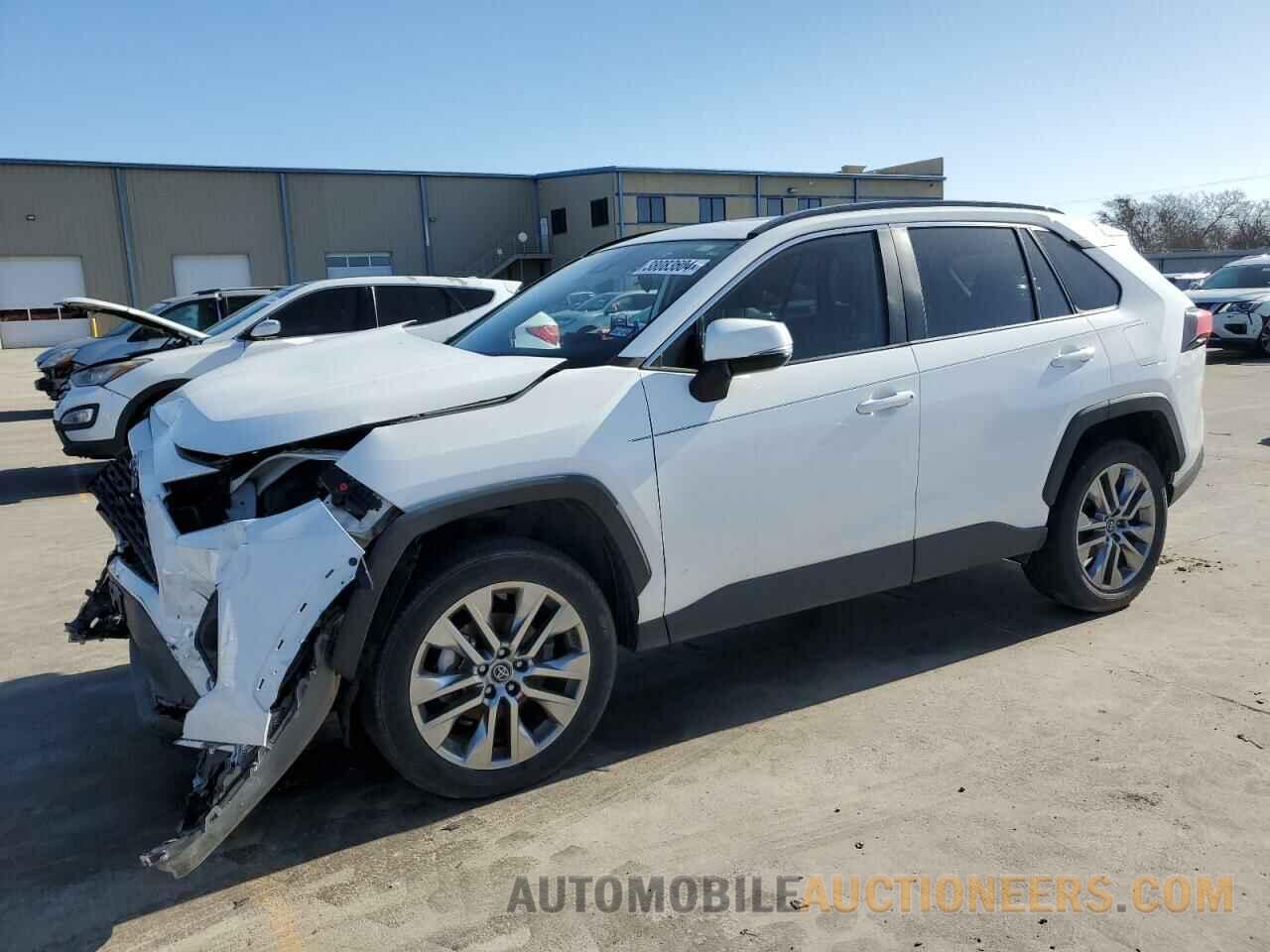 2T3C1RFV8KW031397 TOYOTA RAV4 2019