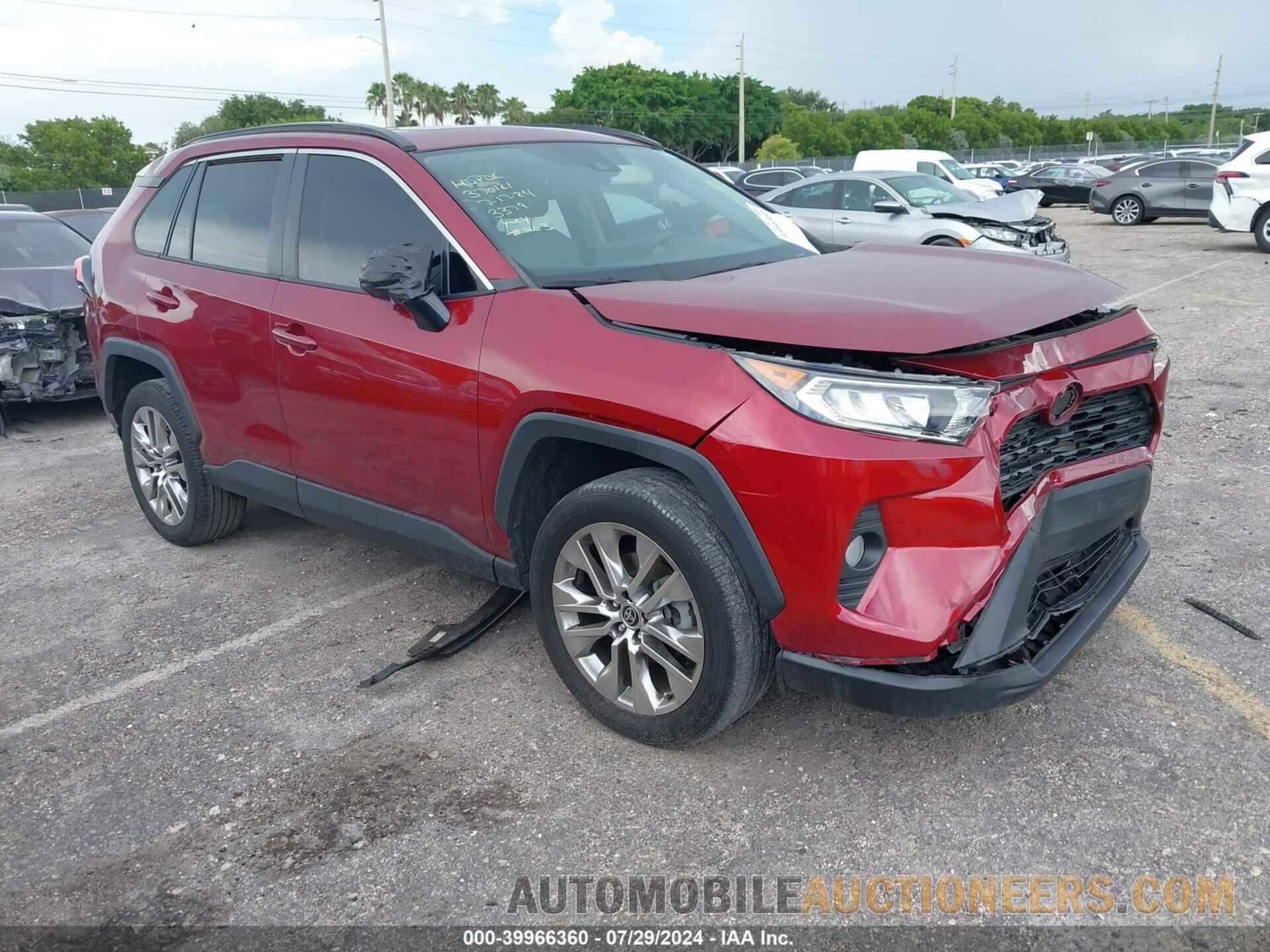 2T3C1RFV8MW133379 TOYOTA RAV4 2021