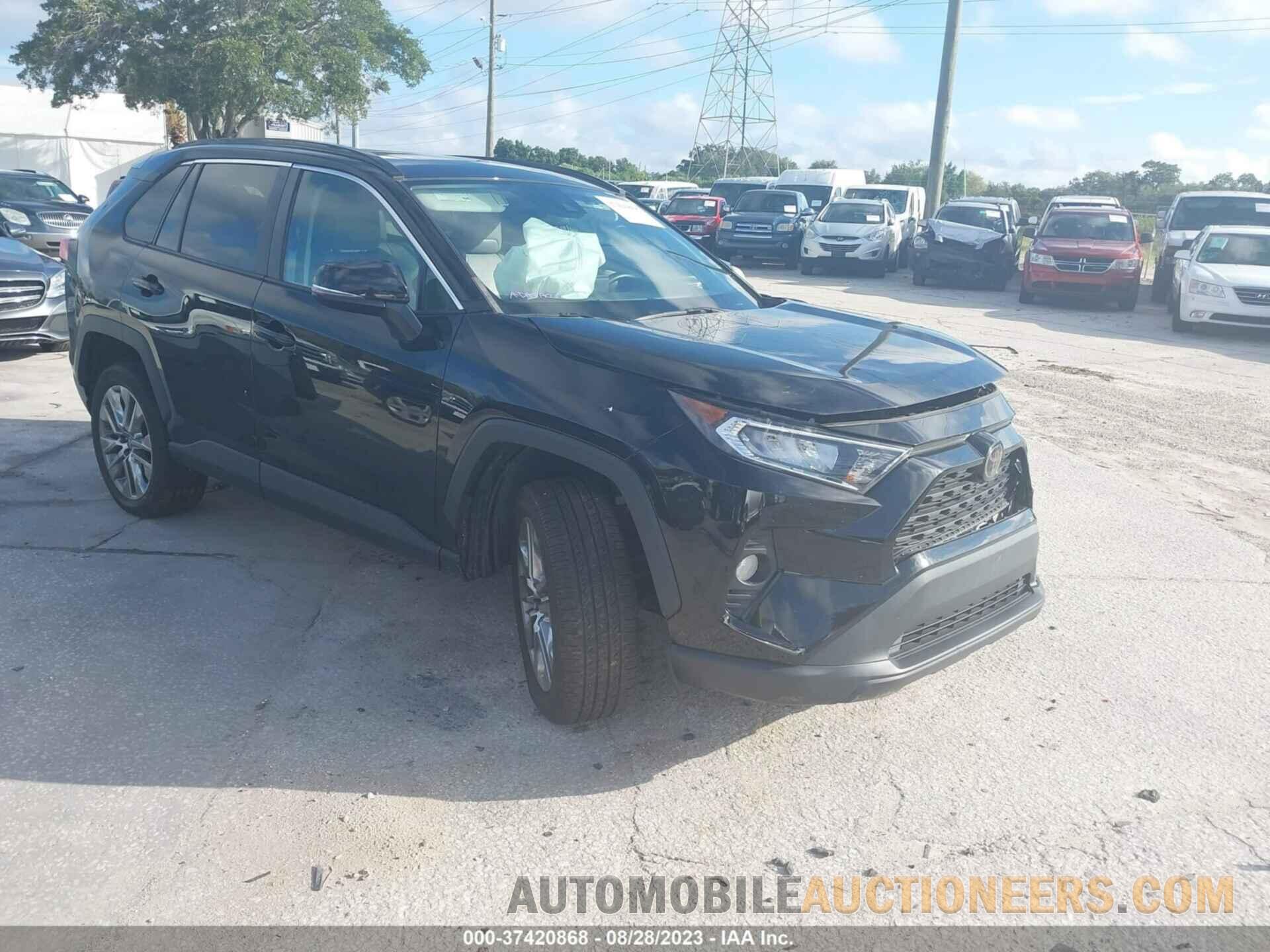 2T3C1RFV9KC011936 TOYOTA RAV4 2019