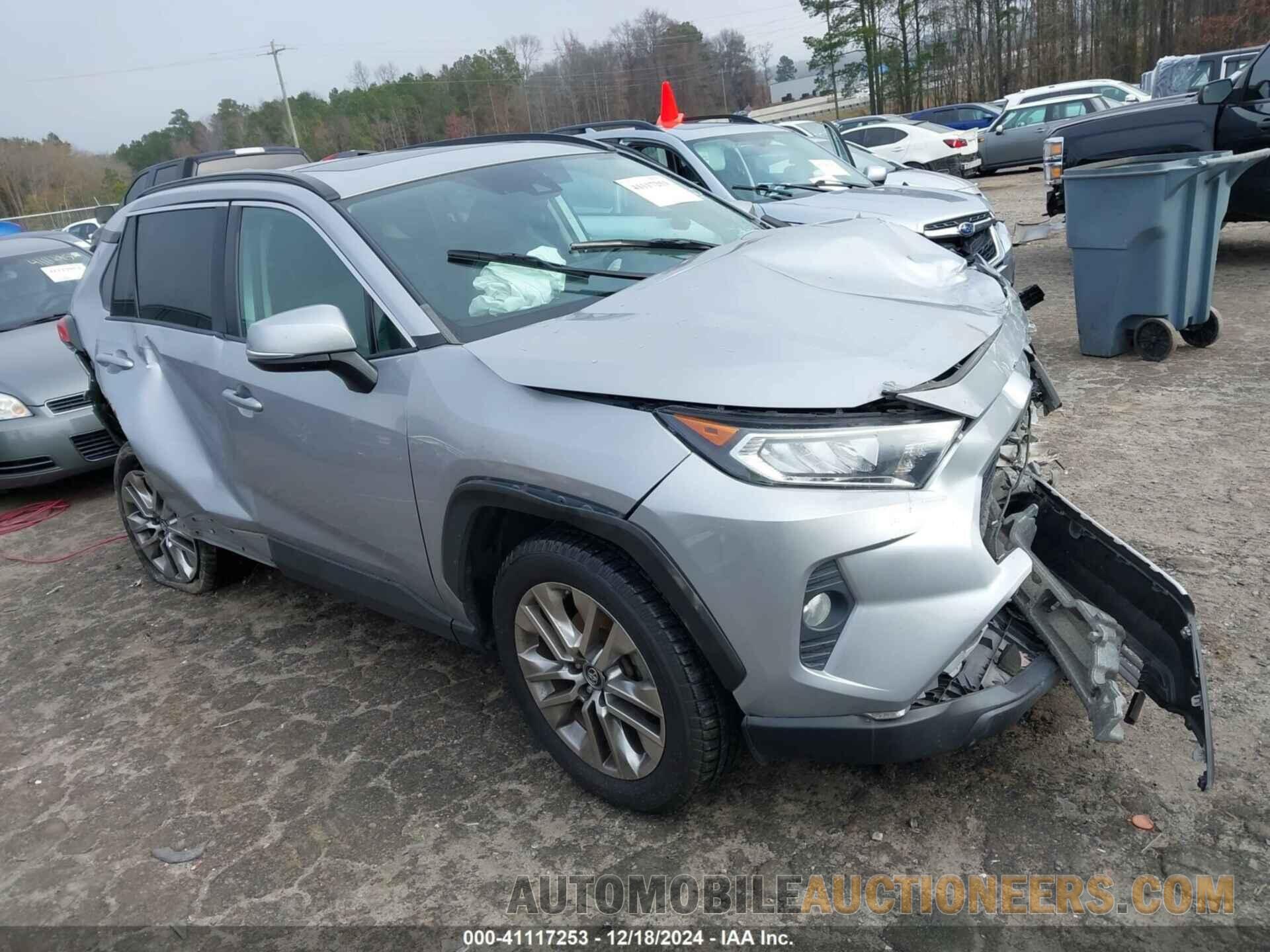 2T3C1RFV9KW021624 TOYOTA RAV4 2019