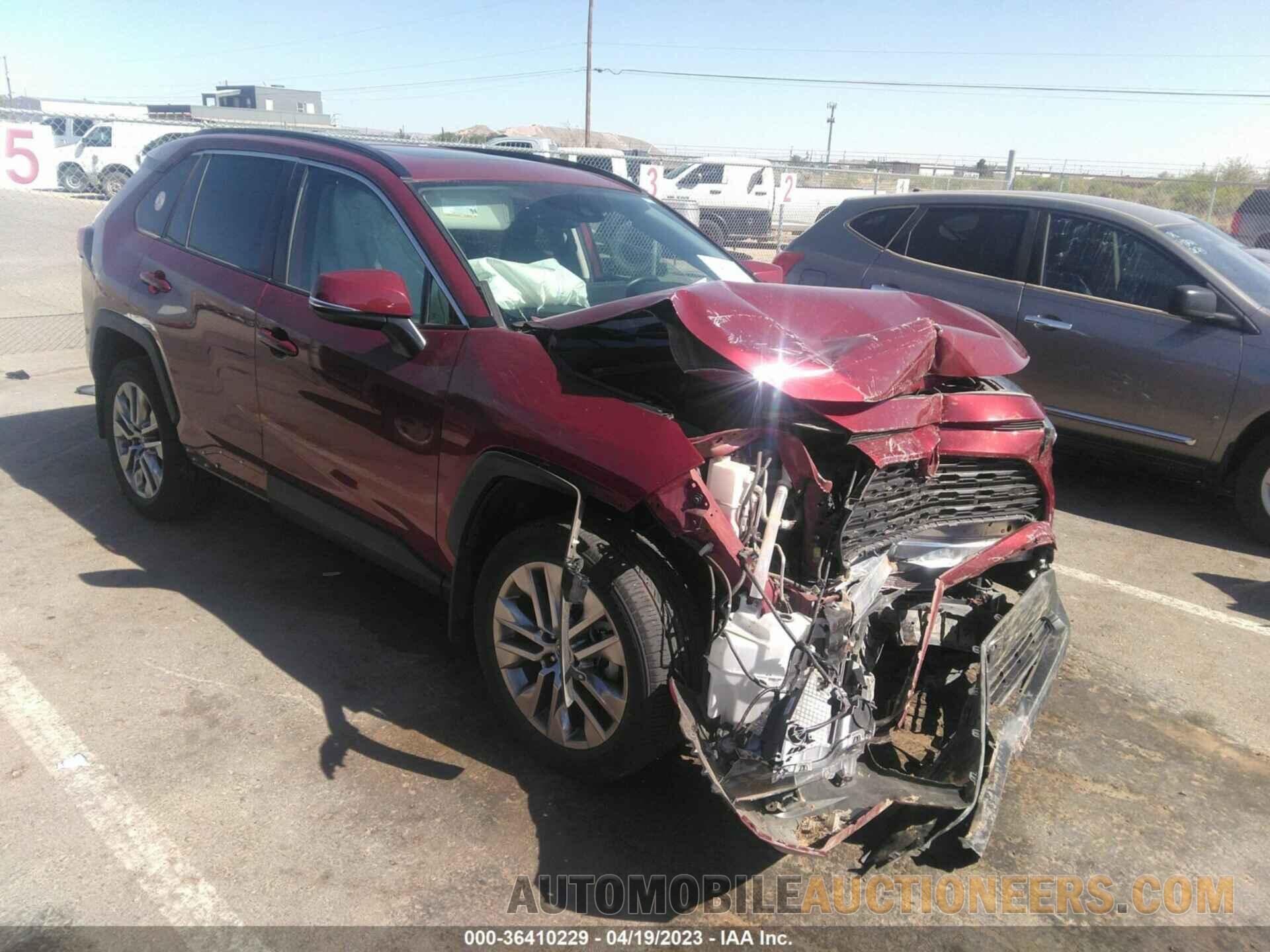 2T3C1RFV9KW032882 TOYOTA RAV4 2019