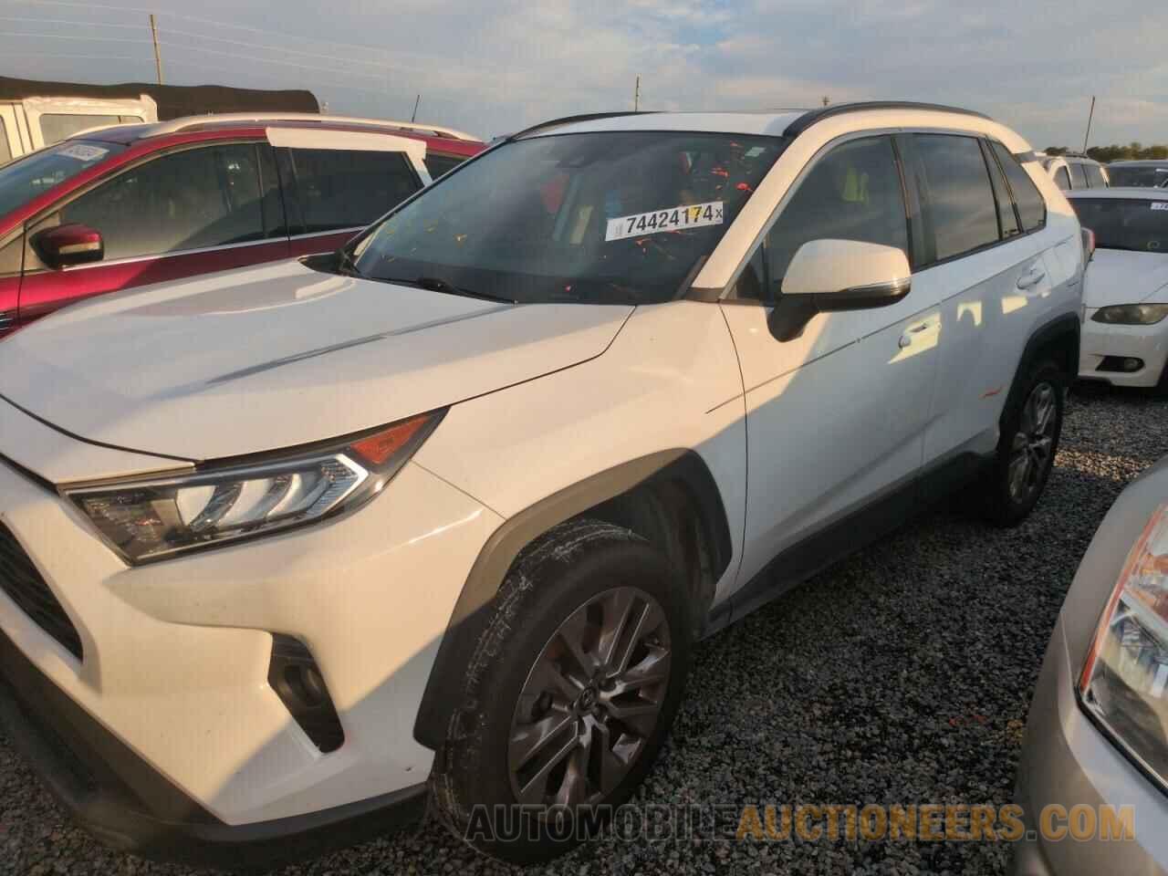 2T3C1RFV9LC068980 TOYOTA RAV4 2020