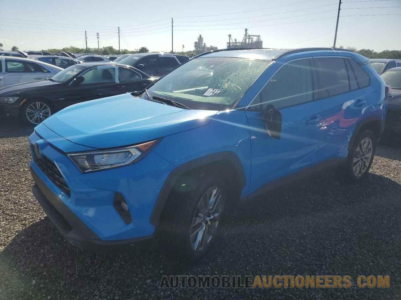 2T3C1RFVXKC001884 TOYOTA RAV4 2019