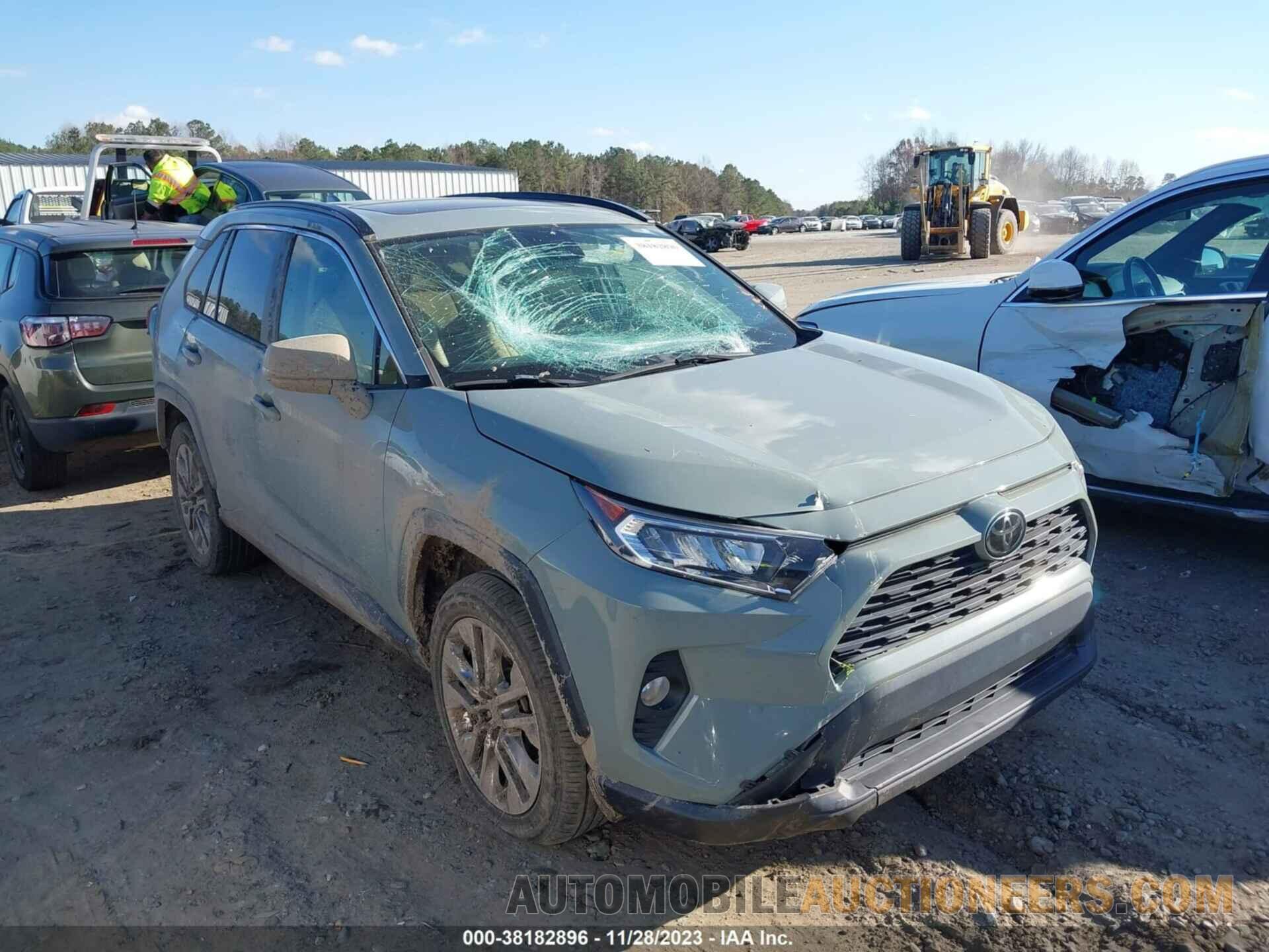 2T3C1RFVXKC011007 TOYOTA RAV4 2019