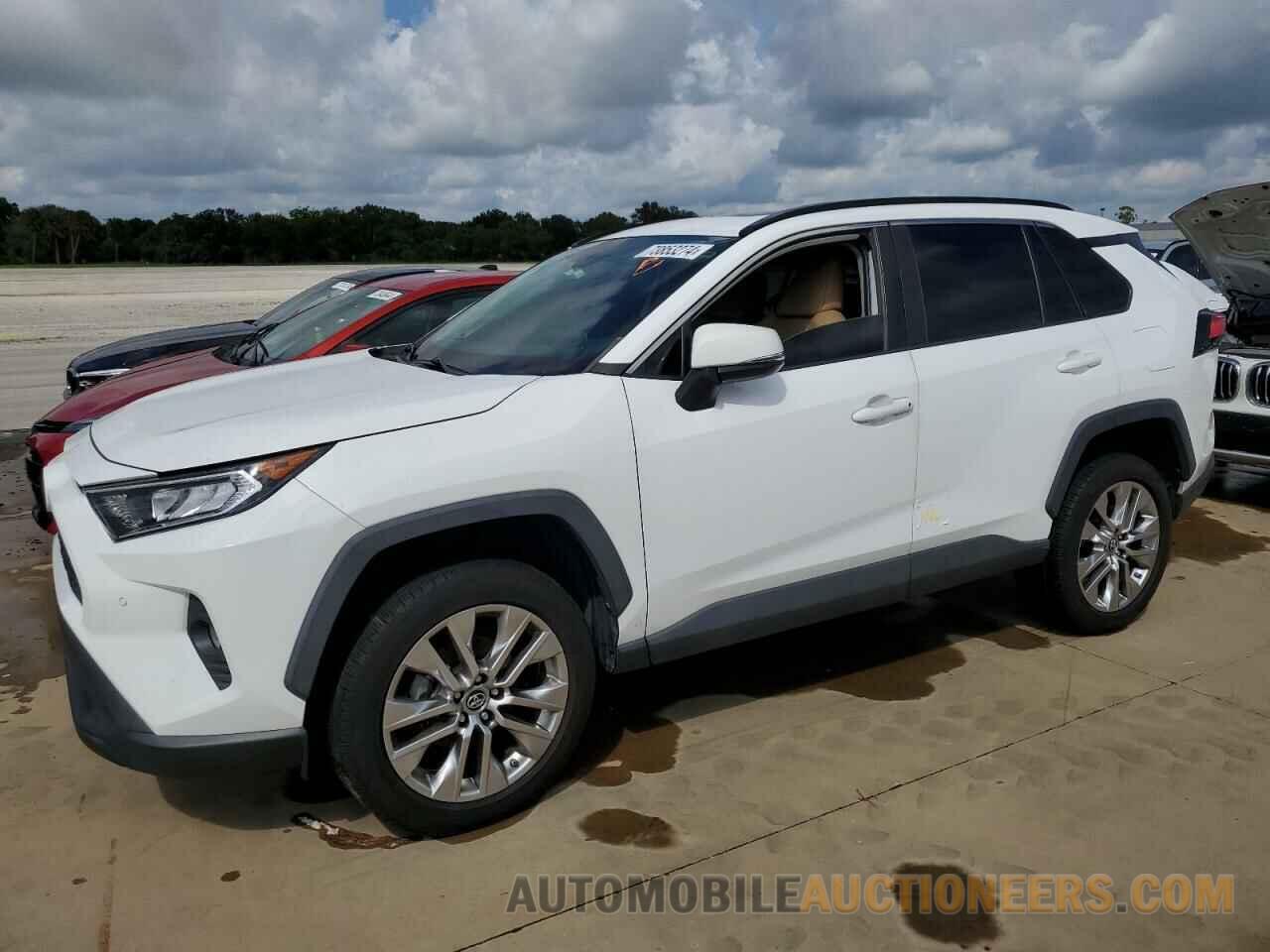 2T3C1RFVXKW006596 TOYOTA RAV4 2019