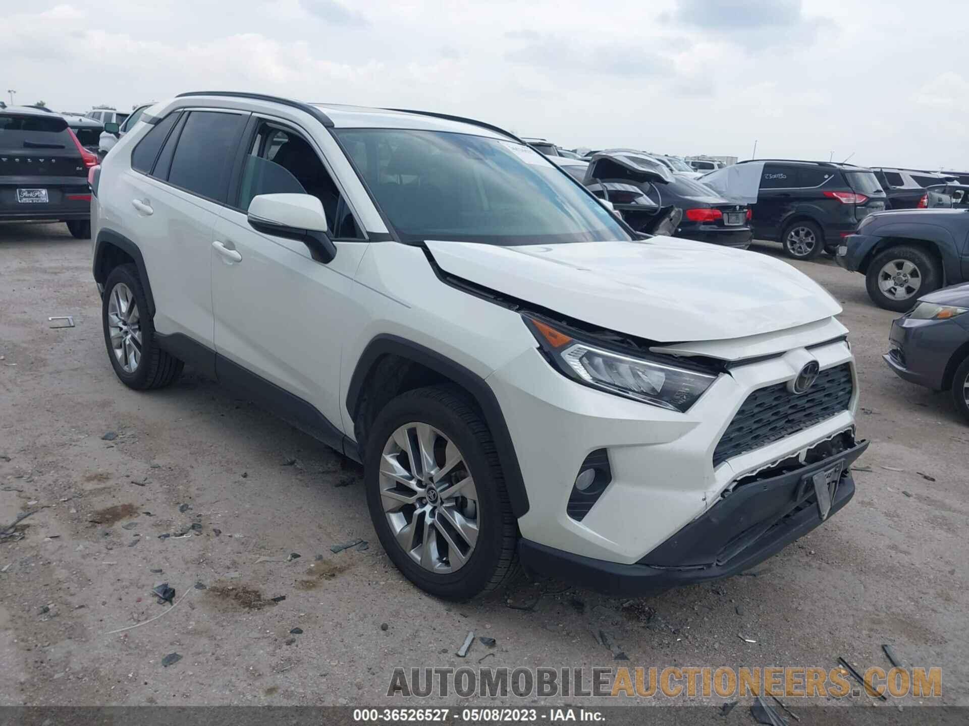 2T3C1RFVXMW109018 TOYOTA RAV4 2021