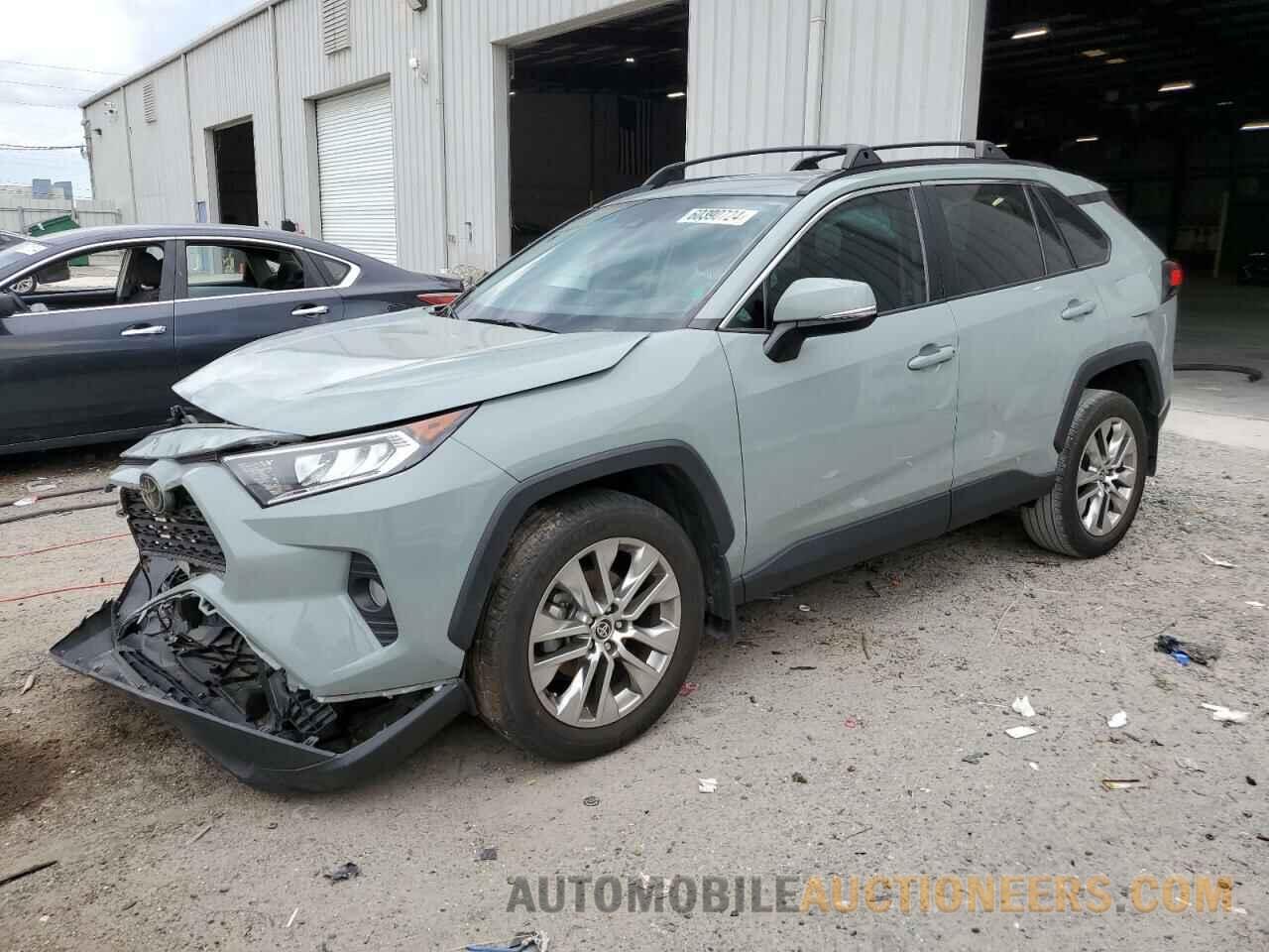 2T3C1RFVXMW124912 TOYOTA RAV4 2021