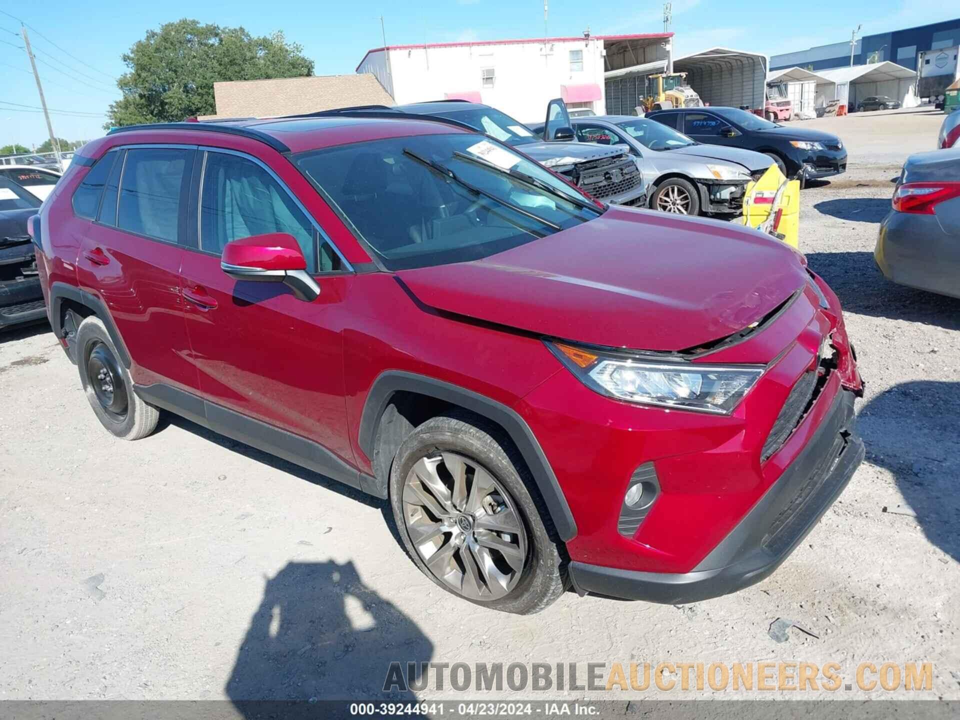 2T3C1RFVXMW133075 TOYOTA RAV4 2021