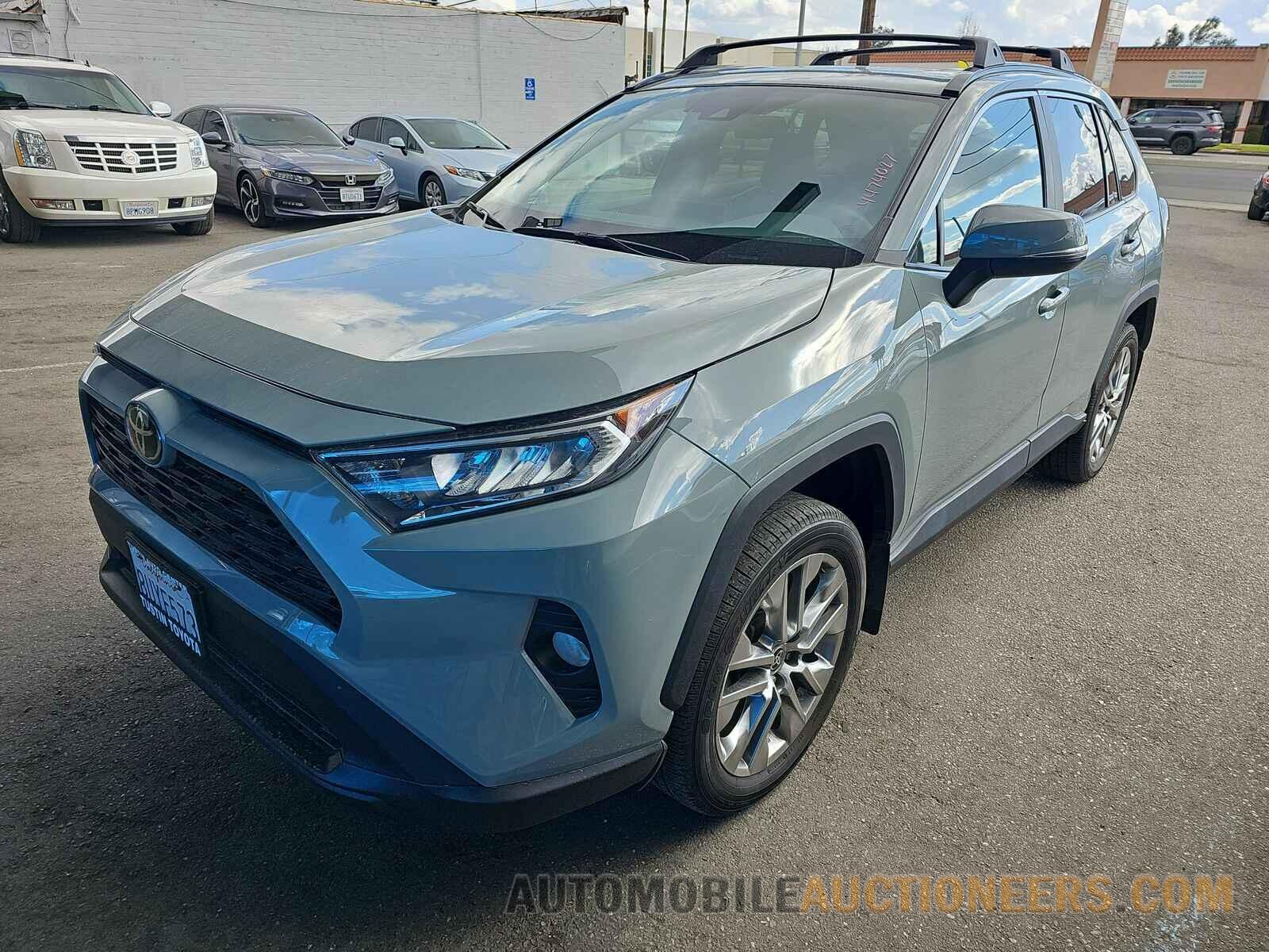 2T3C1RFVXMW133089 Toyota RAV4 2021