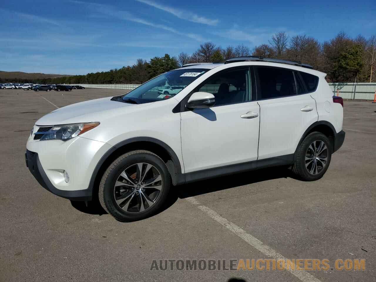 2T3DFREV7FW320882 TOYOTA RAV4 2015