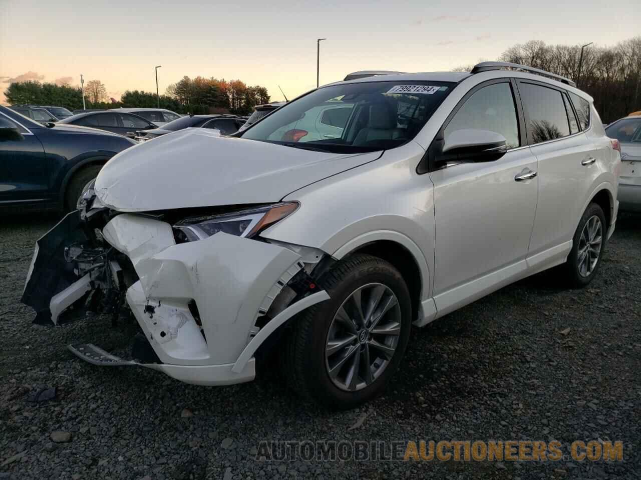 2T3DFREV7HW633241 TOYOTA RAV4 2017