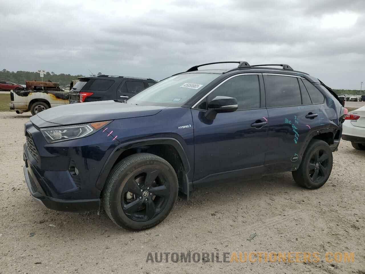 2T3E6RFV6MW011386 TOYOTA RAV4 2021