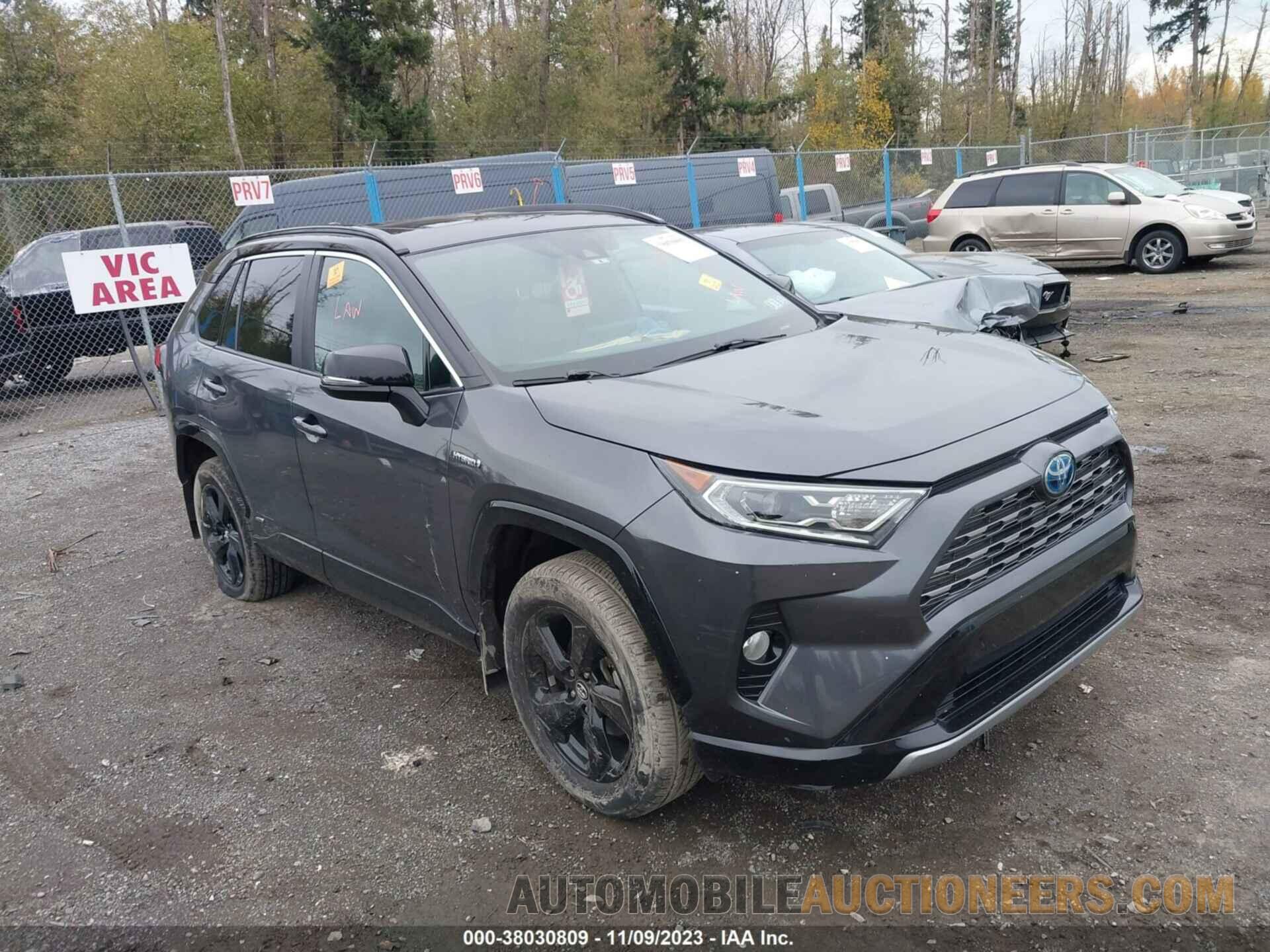 2T3E6RFV8MW003838 TOYOTA RAV4 2021