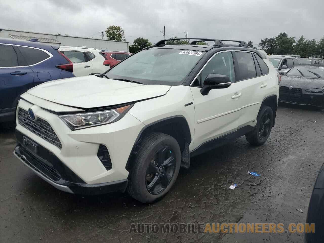 2T3E6RFV8MW019215 TOYOTA RAV4 2021