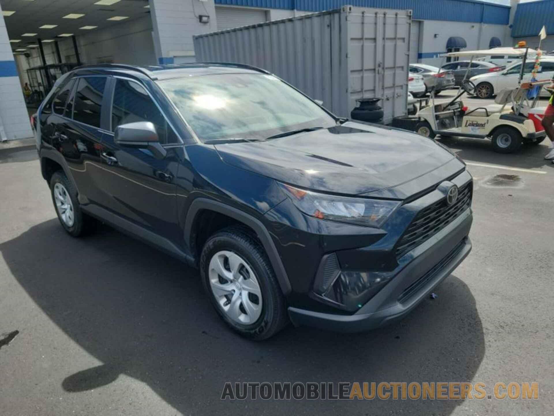 2T3F1RFVXMW187814 TOYOTA RAV4 2021