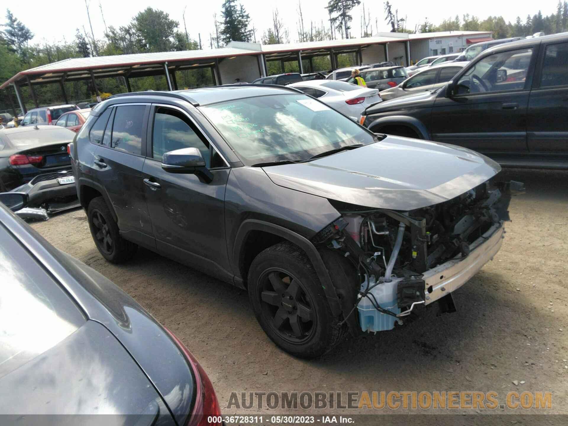 2T3G1RFV0MC167318 TOYOTA RAV4 2021