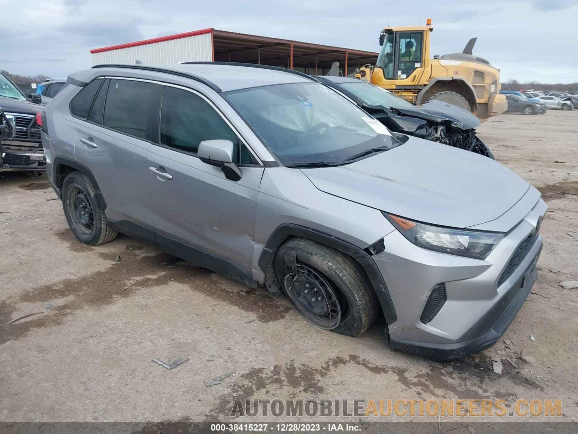 2T3H1RFV1MC158602 TOYOTA RAV4 2021