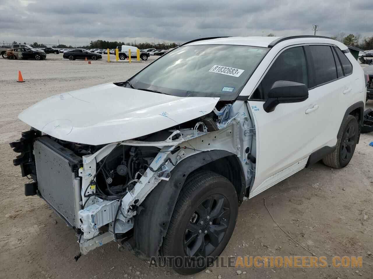 2T3H1RFV1MW181568 TOYOTA RAV4 2021