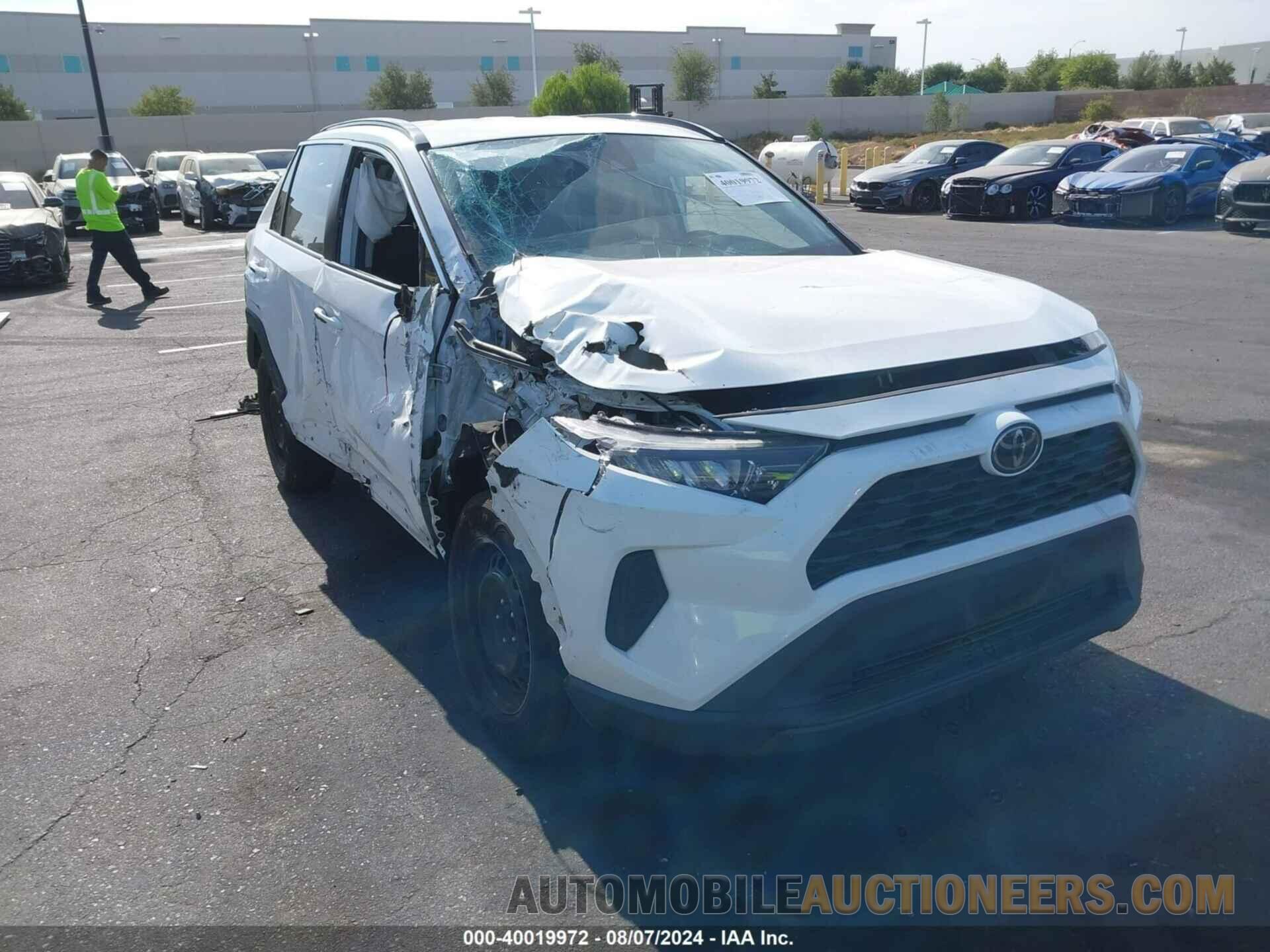 2T3H1RFV6LW060324 TOYOTA RAV4 2020